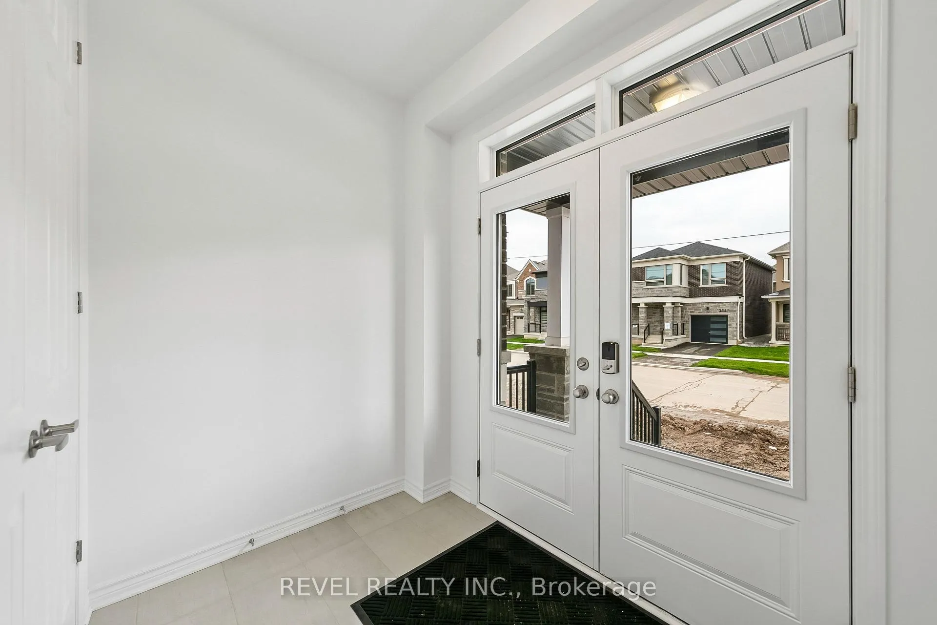 Photo 5 of 1349 Fourth Line, Milton, Bowes — HOMEH