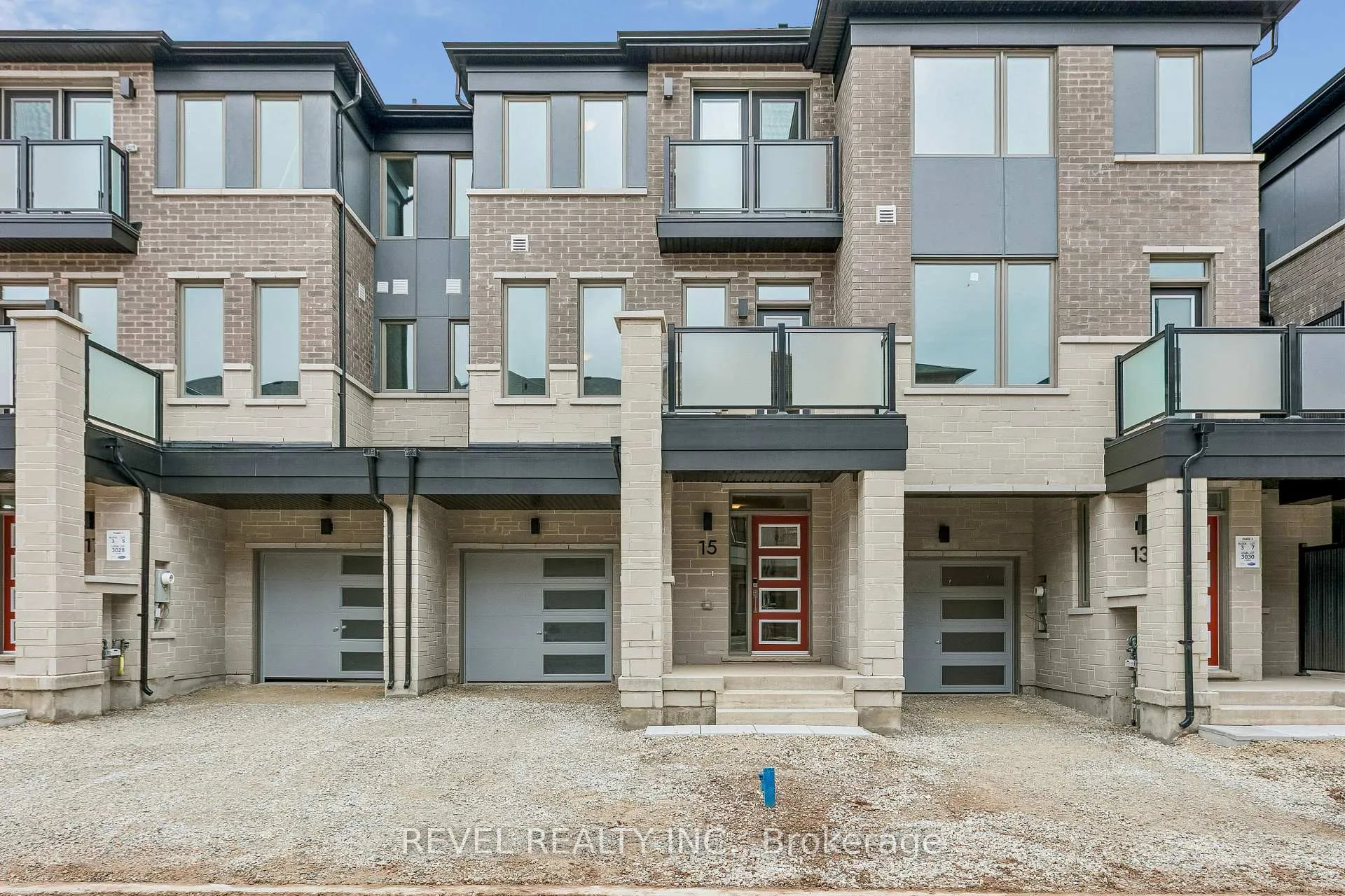 Front of 15 Varisty Drive