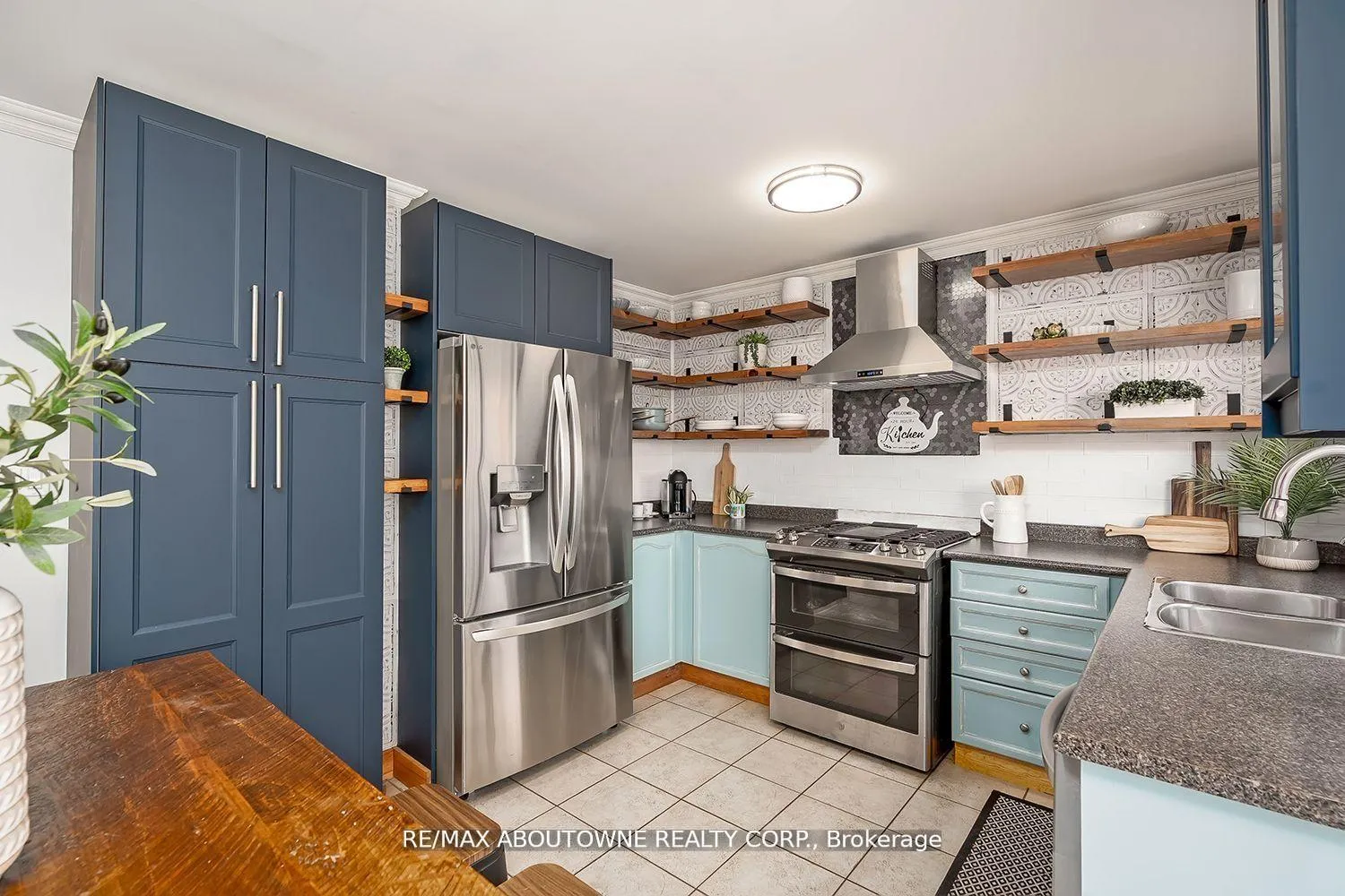Photo 14 of 599 Caverhill Crescent, Milton, Clarke — HOMEH