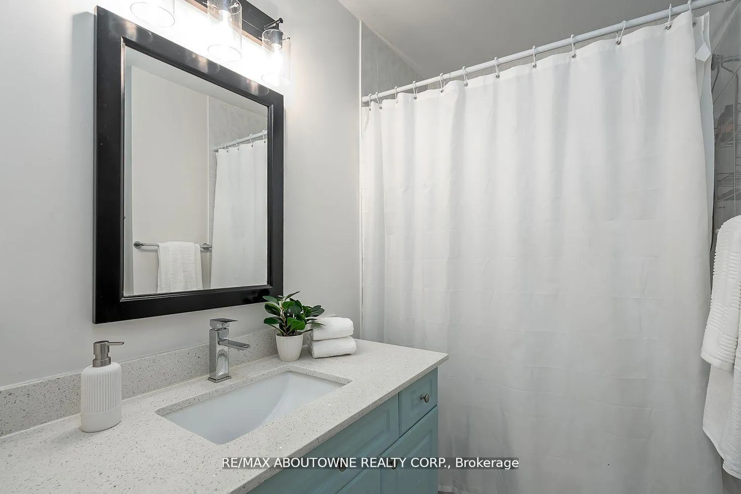 Photo 26 of 599 Caverhill Crescent, Milton, Clarke — HOMEH