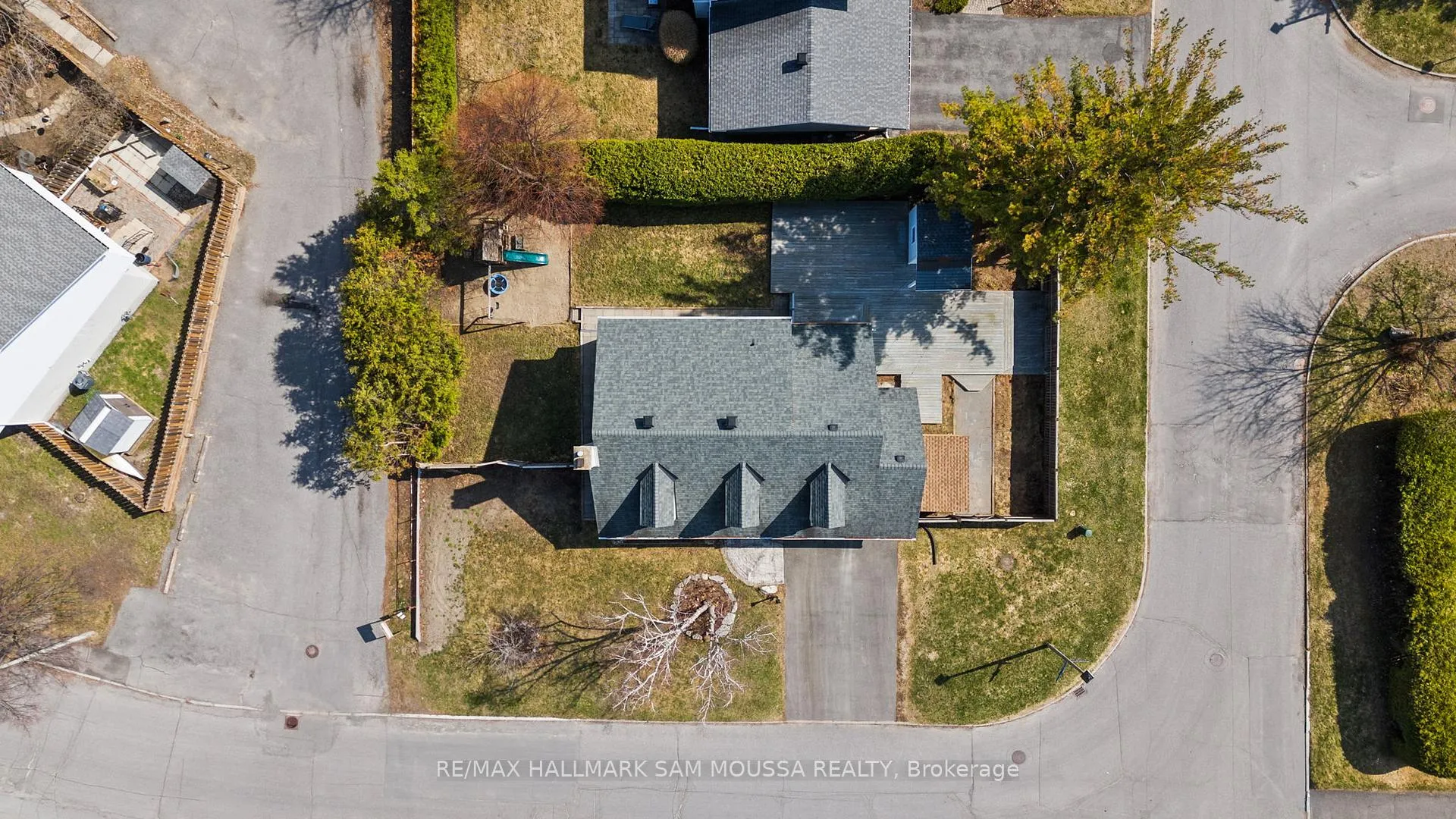 Photo 36 of 2750 Consul Avenue, Ottawa, Bruce Farm/Graham Park/Qualicum/Bellands — HOMEH