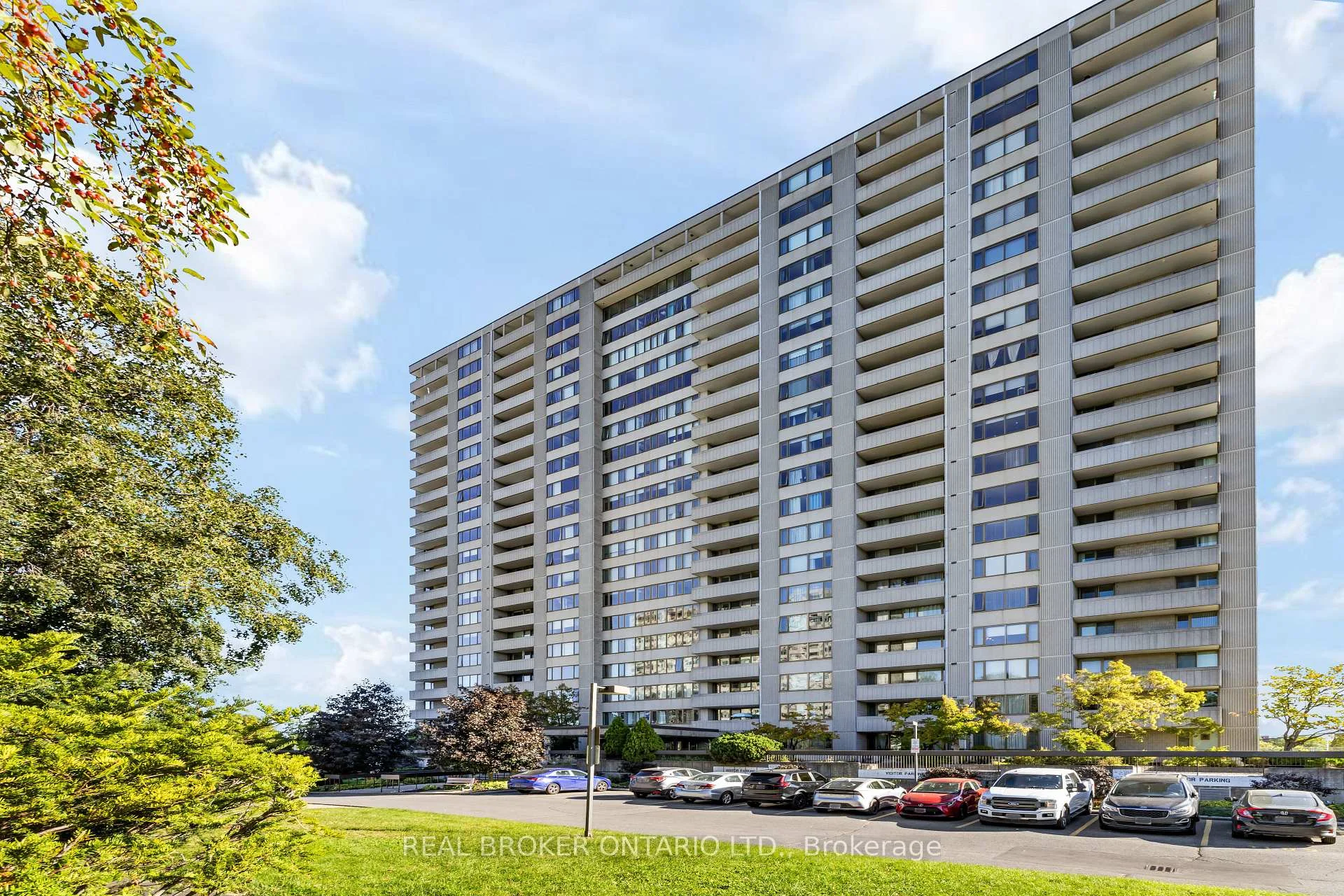 Photo of Unit 506, 2625 Regina Street
