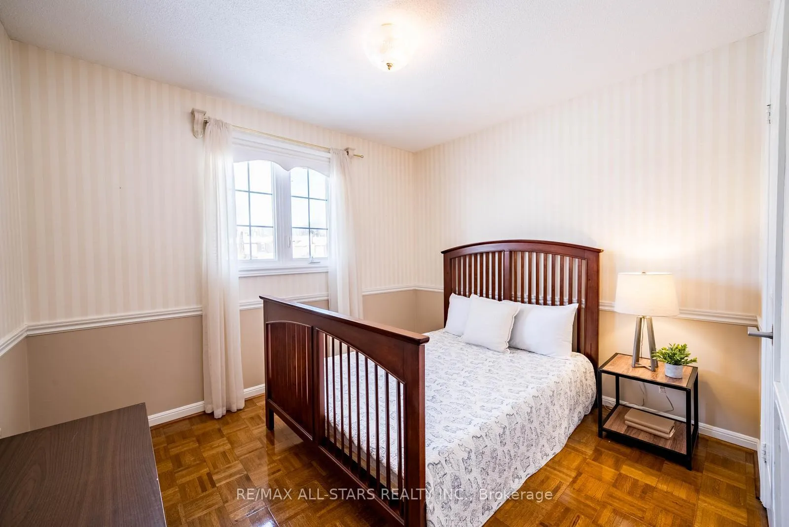 Photo 18 of 148 Major Buttons Drive, Markham, Sherwood-Amberglen — HOMEH