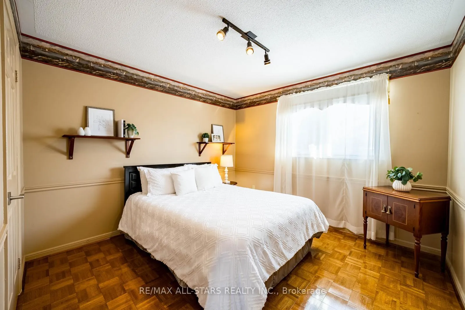 Photo 19 of 148 Major Buttons Drive, Markham, Sherwood-Amberglen — HOMEH