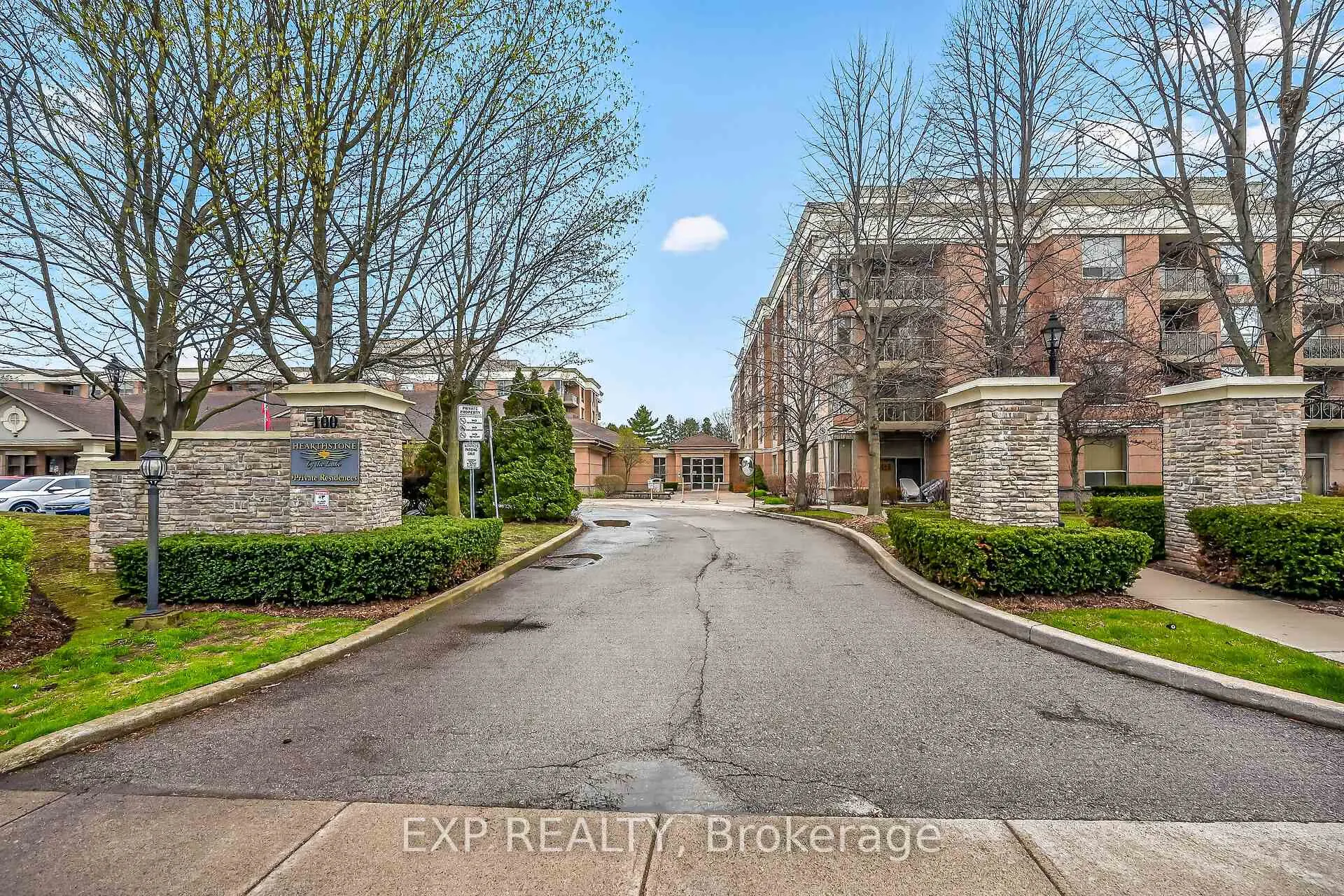Photo 1 of Unit 1410, 100 Burloak Drive, Burlington, Appleby — HOMEH
