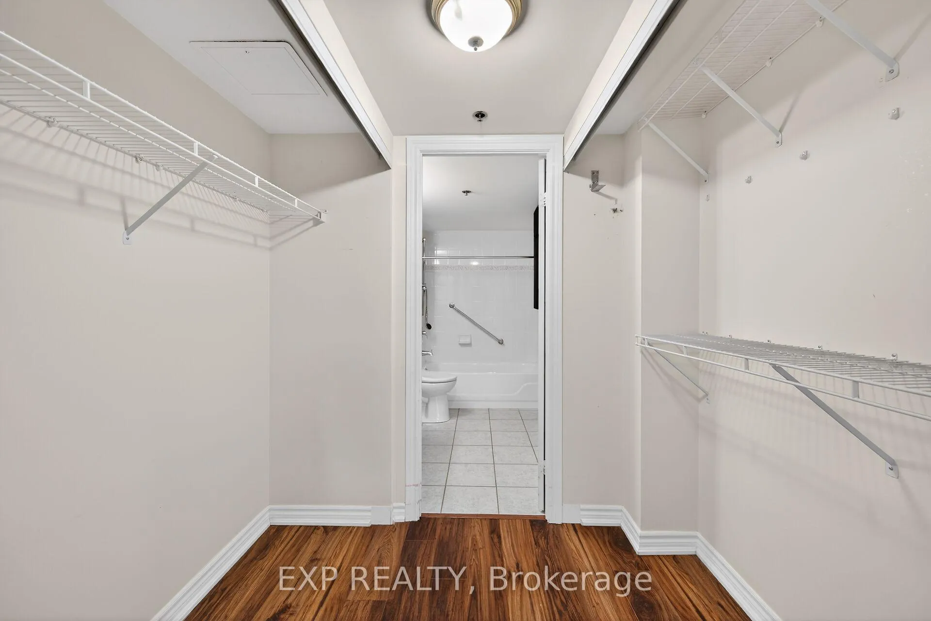 Photo 23 of Unit 1410, 100 Burloak Drive, Burlington, Appleby — HOMEH