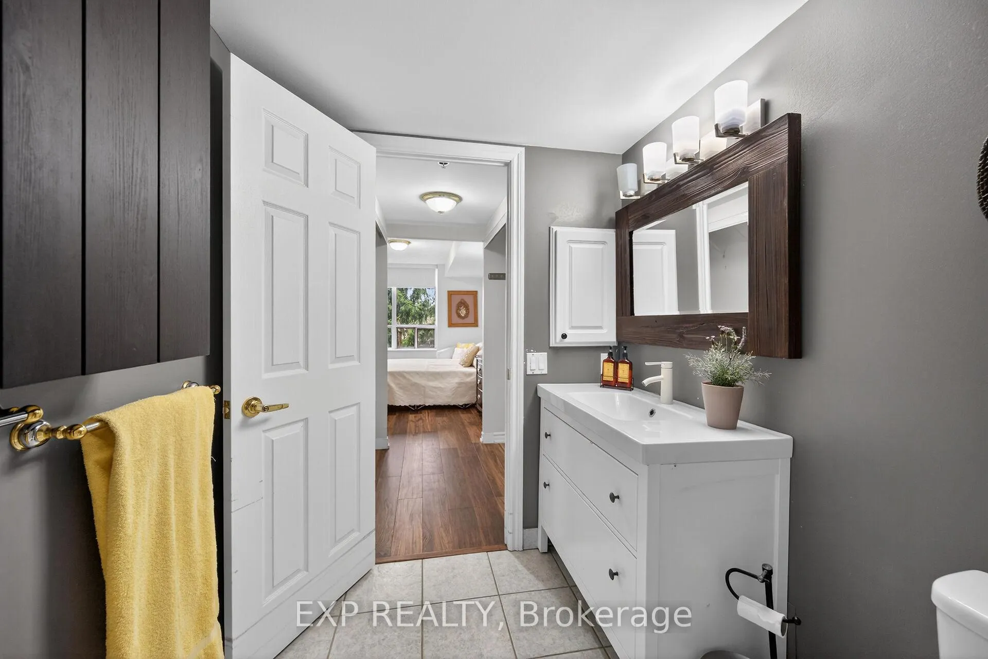 Photo 25 of Unit 1410, 100 Burloak Drive, Burlington, Appleby — HOMEH