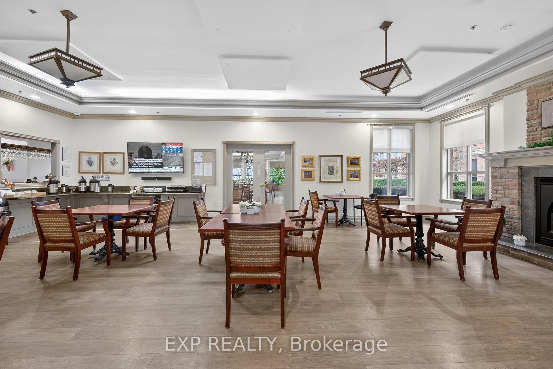 Photo 34 of Unit 1410, 100 Burloak Drive, Burlington, Appleby — HOMEH