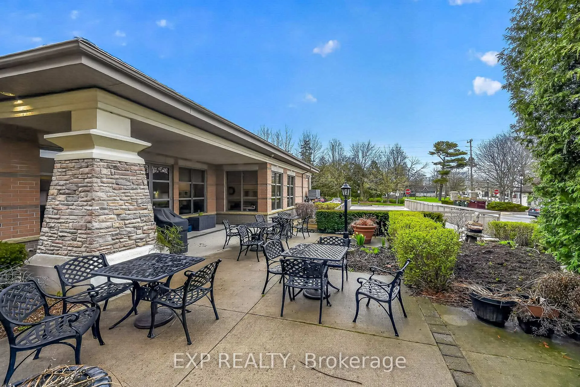 Photo 46 of Unit 1410, 100 Burloak Drive, Burlington, Appleby — HOMEH