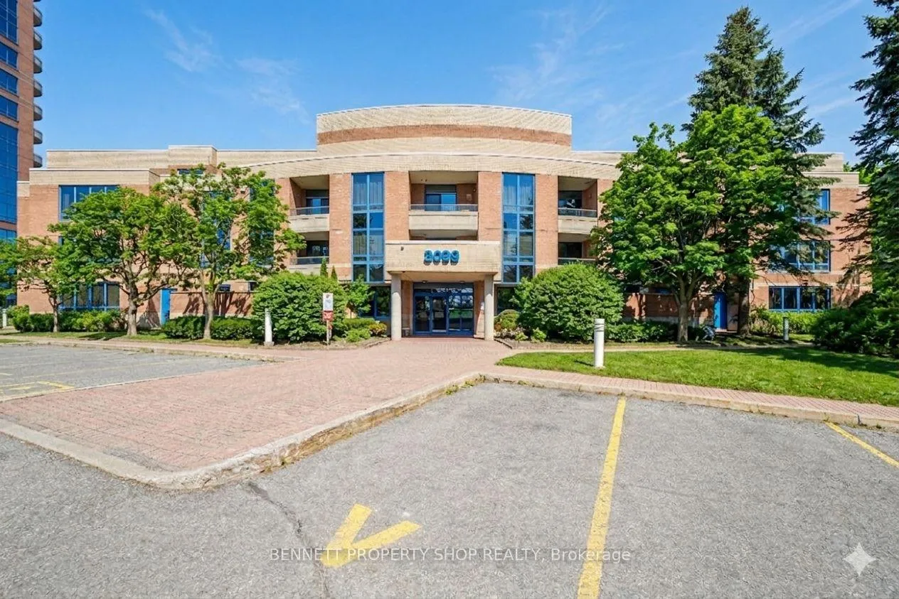 Front of Unit 305, 3099 Carling Avenue