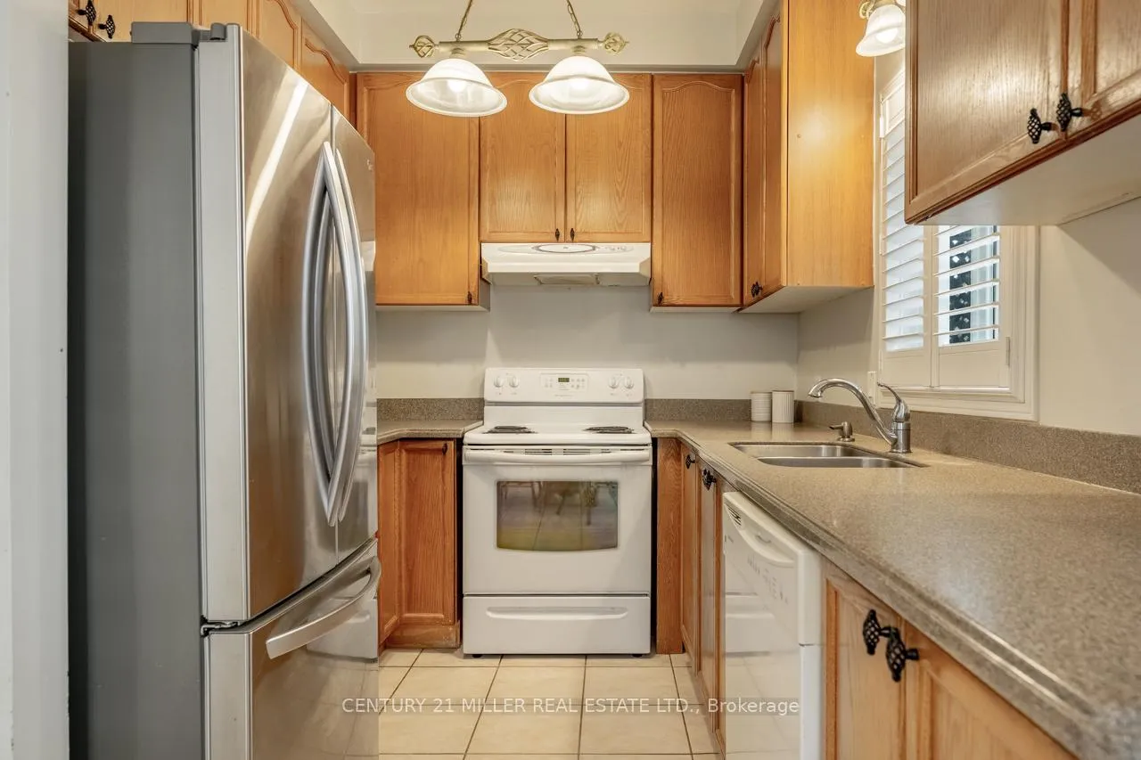 Photo 10 of 70 Morrison Crescent, Grimsby, Grimsby Beach — HOMEH