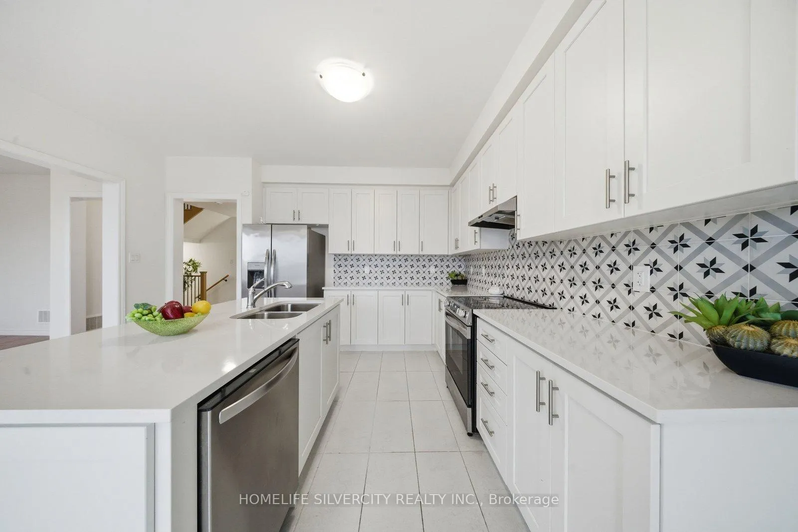 Photo 11 of 1 Dore Drive, Brantford — HOMEH