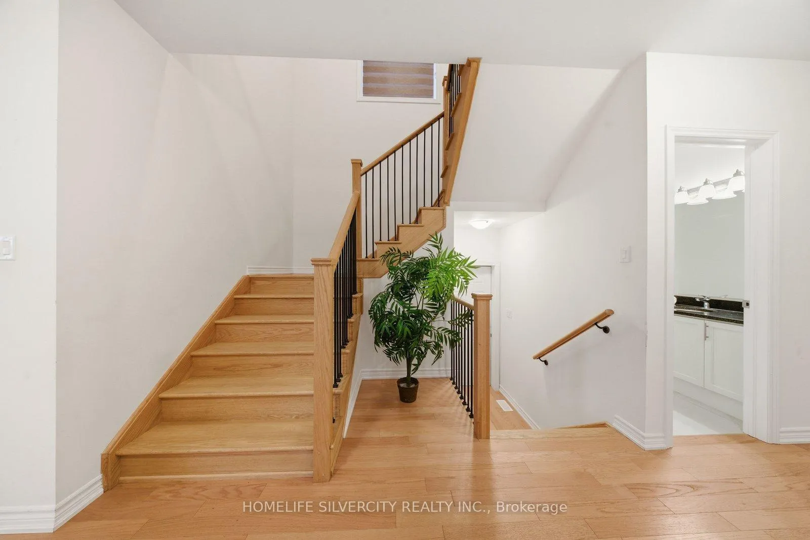Photo 15 of 1 Dore Drive, Brantford — HOMEH