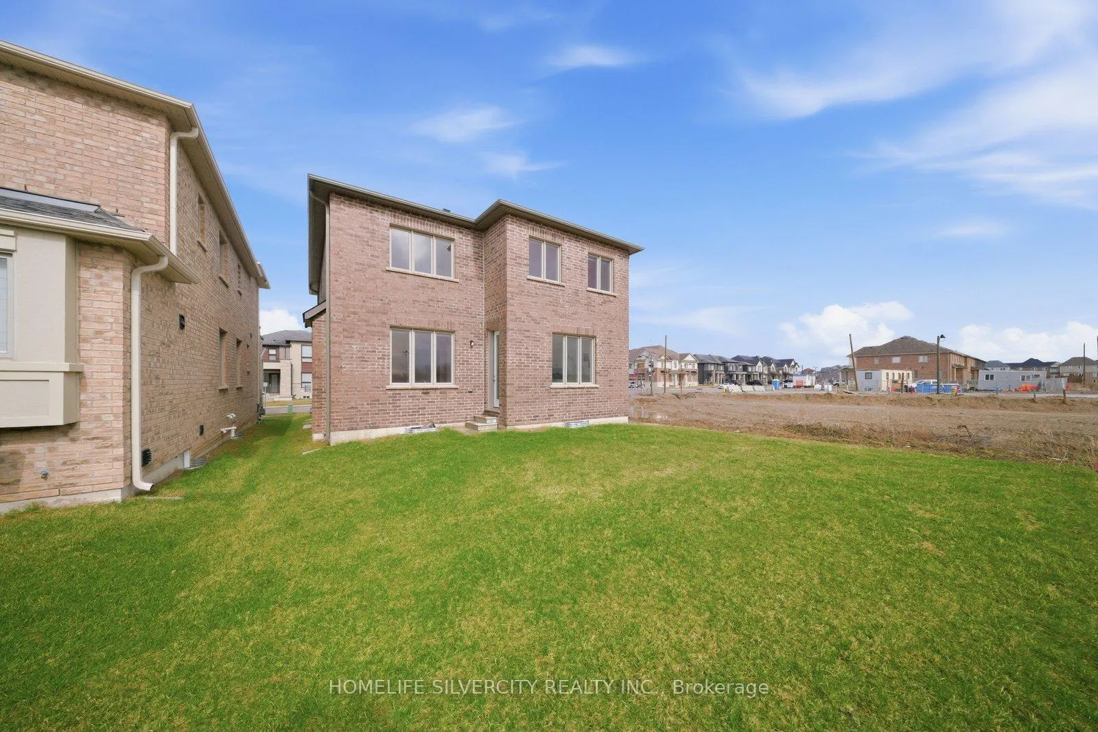 Photo 42 of 1 Dore Drive, Brantford — HOMEH