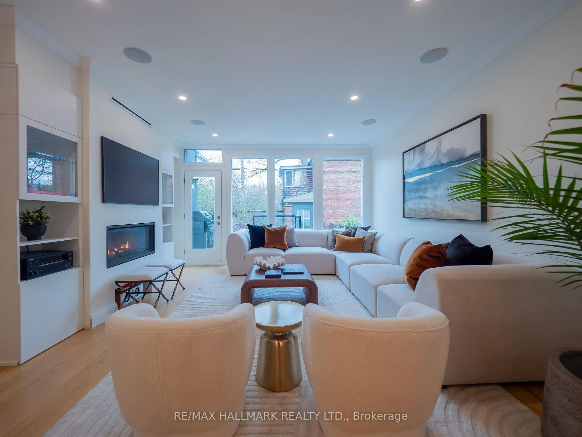 Photo 3 of 5 Ravina Crescent, Toronto, Blake-Jones — HOMEH