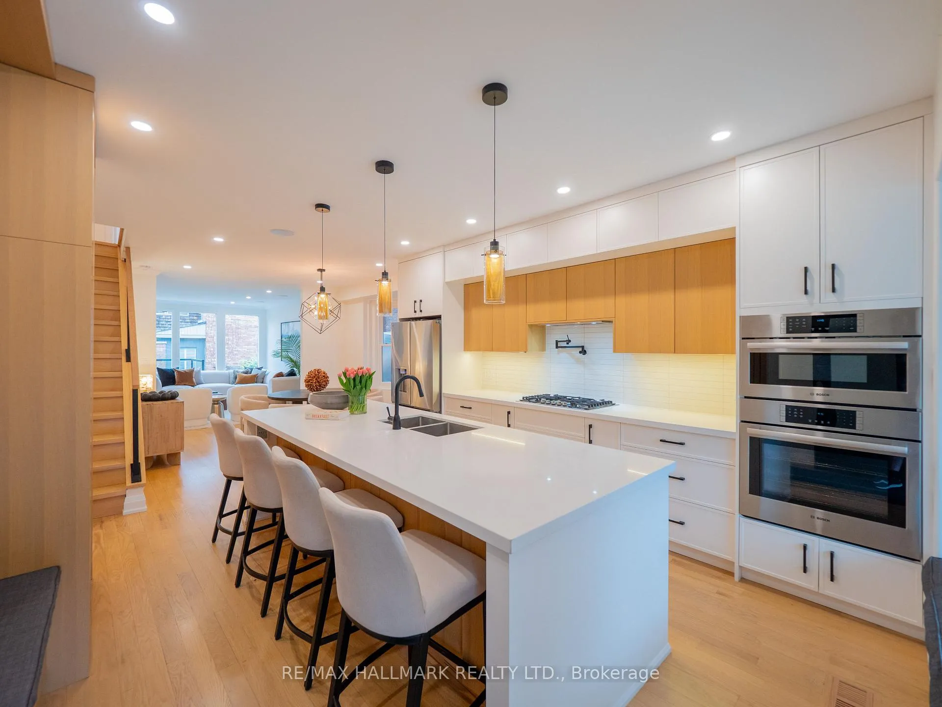 Photo 9 of 5 Ravina Crescent, Toronto, Blake-Jones — HOMEH