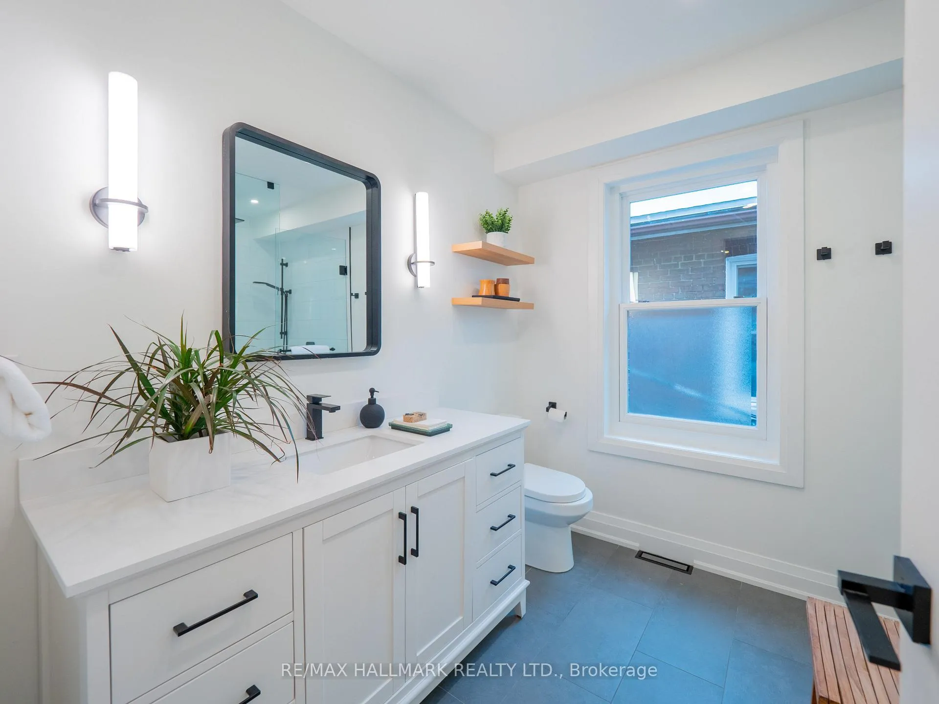 Photo 22 of 5 Ravina Crescent, Toronto, Blake-Jones — HOMEH