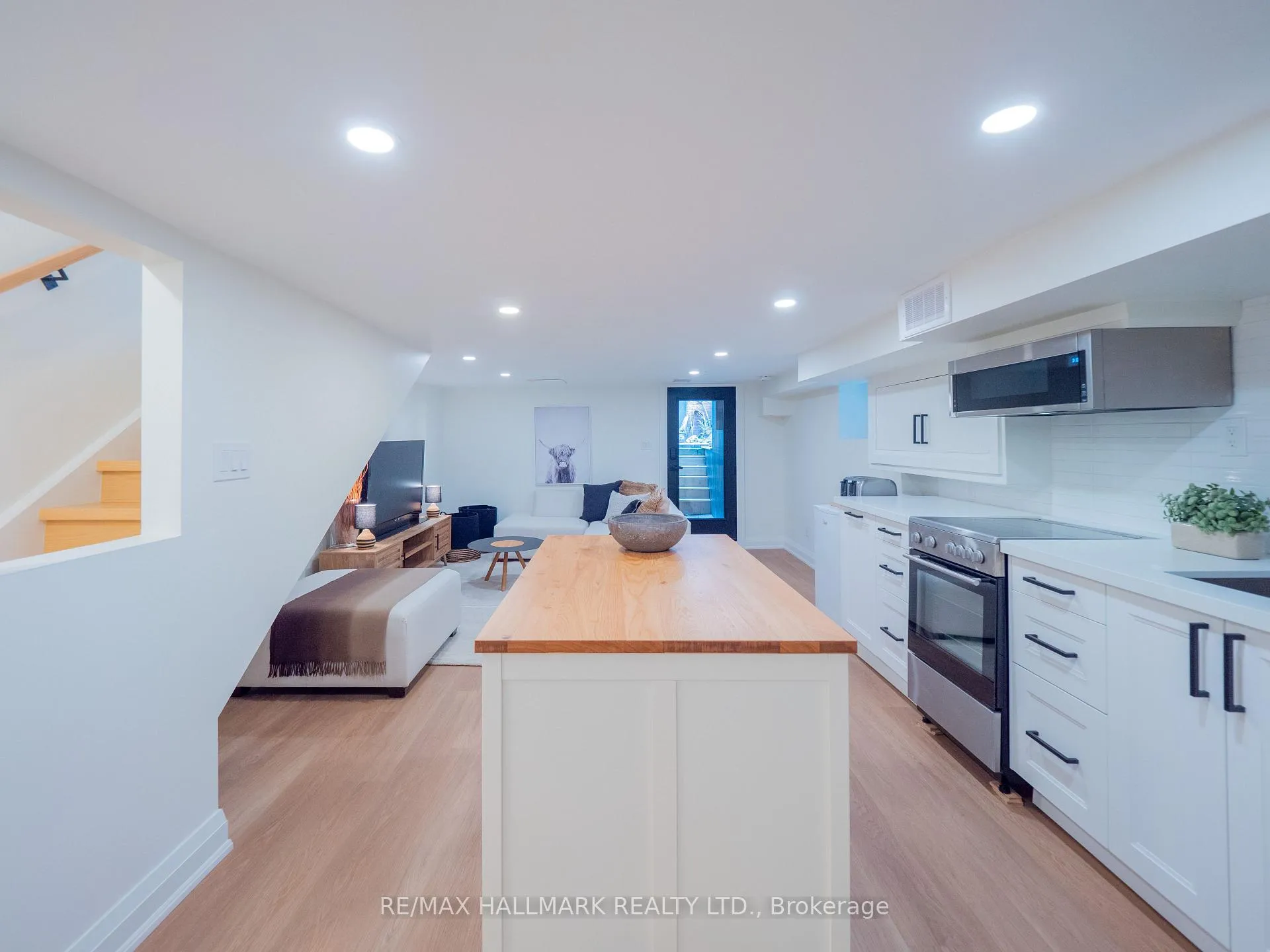 Photo 37 of 5 Ravina Crescent, Toronto, Blake-Jones — HOMEH