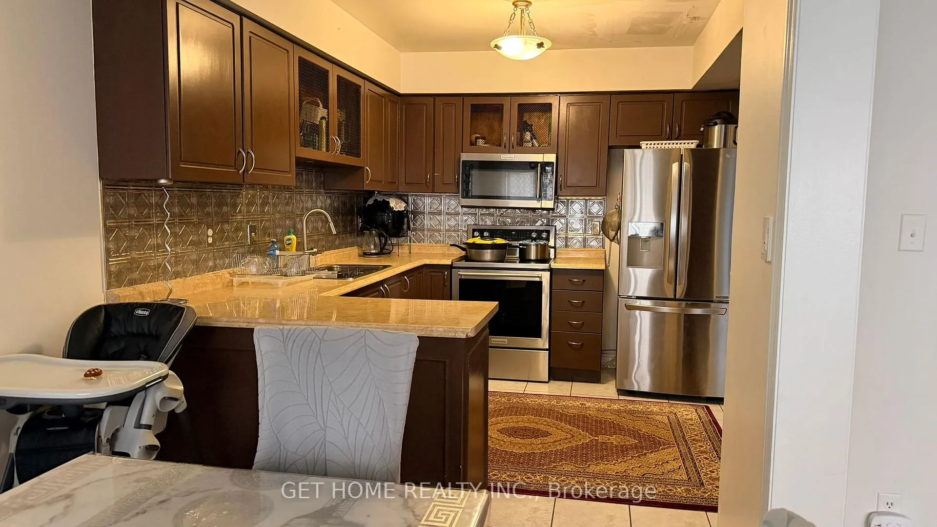 Photo 6 of 147 Foxchase Avenue W, Vaughan, East Woodbridge — HOMEH