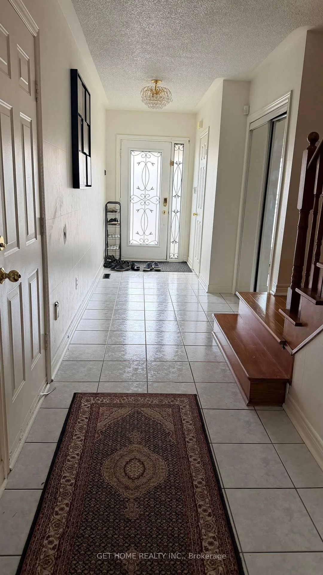 Photo 12 of 147 Foxchase Avenue W, Vaughan, East Woodbridge — HOMEH