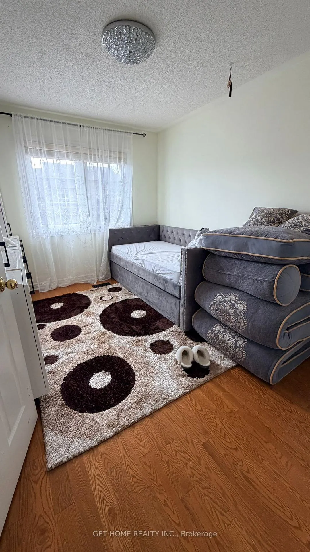 Photo 15 of 147 Foxchase Avenue W, Vaughan, East Woodbridge — HOMEH