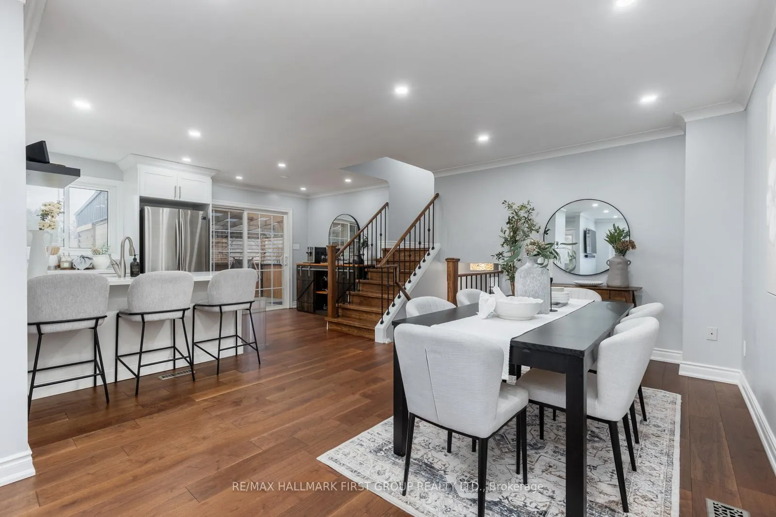 Photo 6 of 54 Hialeah Crescent, Whitby, Blue Grass Meadows — HOMEH
