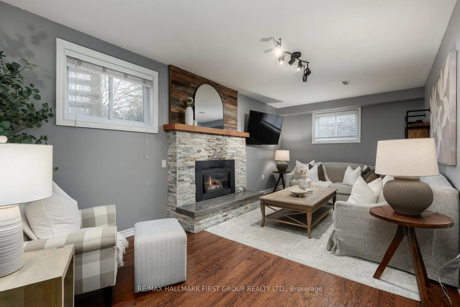 Photo 27 of 54 Hialeah Crescent, Whitby, Blue Grass Meadows — HOMEH