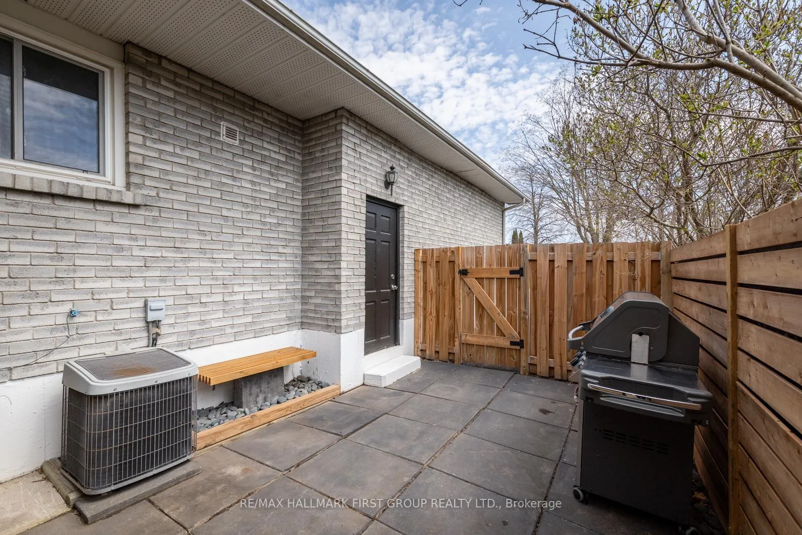 Photo 38 of 54 Hialeah Crescent, Whitby, Blue Grass Meadows — HOMEH