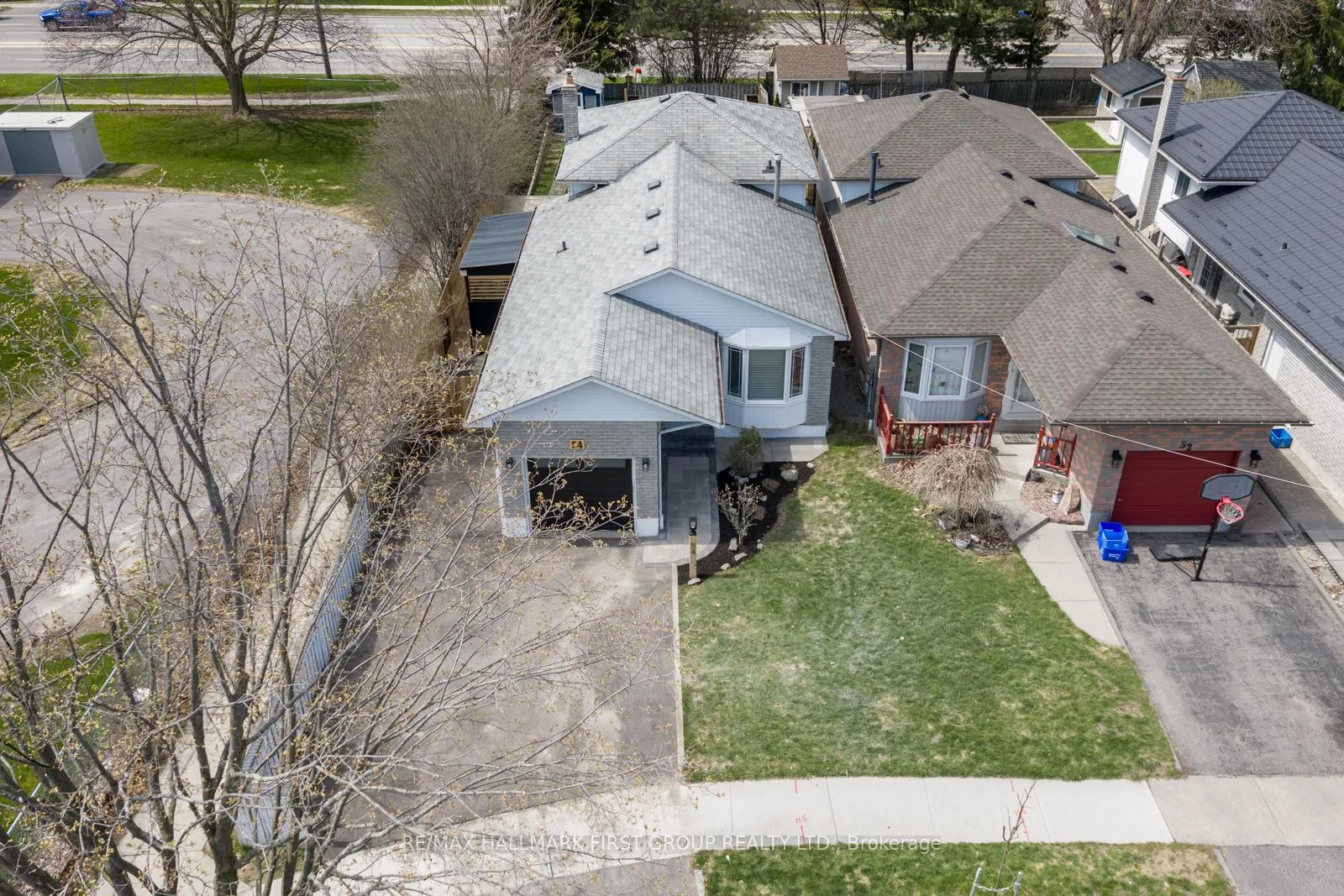 Photo 47 of 54 Hialeah Crescent, Whitby, Blue Grass Meadows — HOMEH