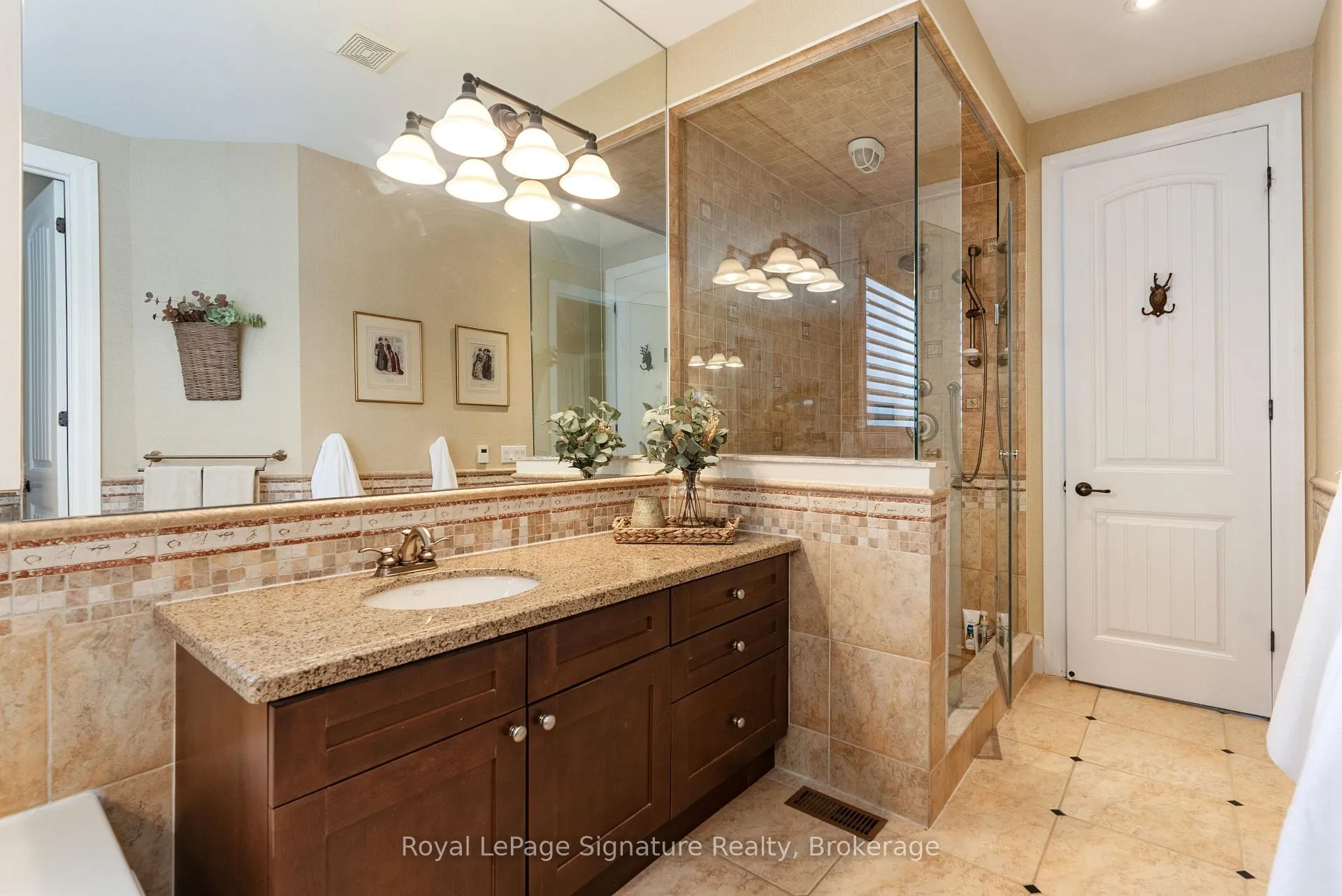 Photo 19 of 149 East Ridge Drive, Blue Mountains — HOMEH