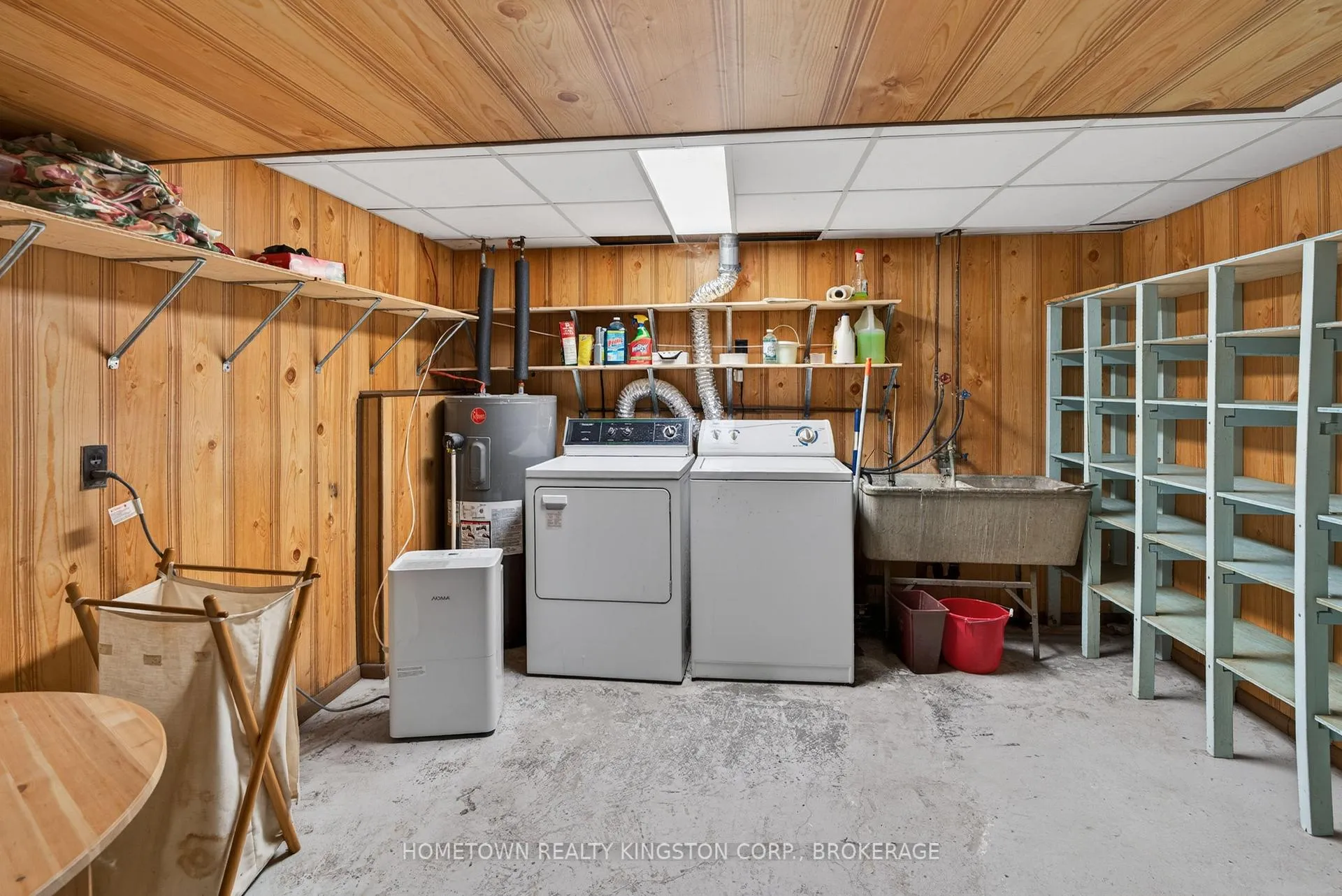 Photo 16 of 23 Fairfield Boulevard, Loyalist, Amherstview — HOMEH