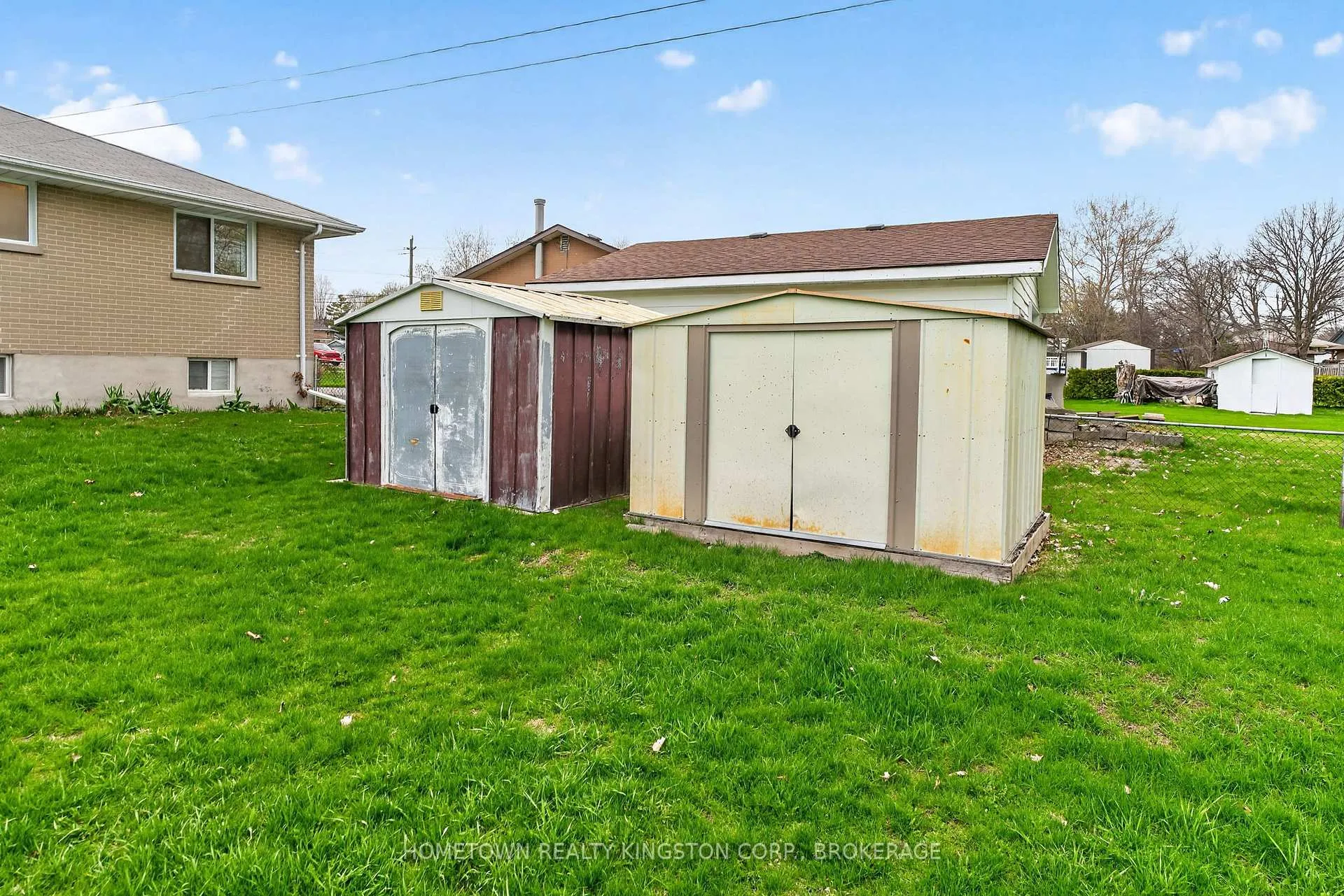 Photo 19 of 23 Fairfield Boulevard, Loyalist, Amherstview — HOMEH