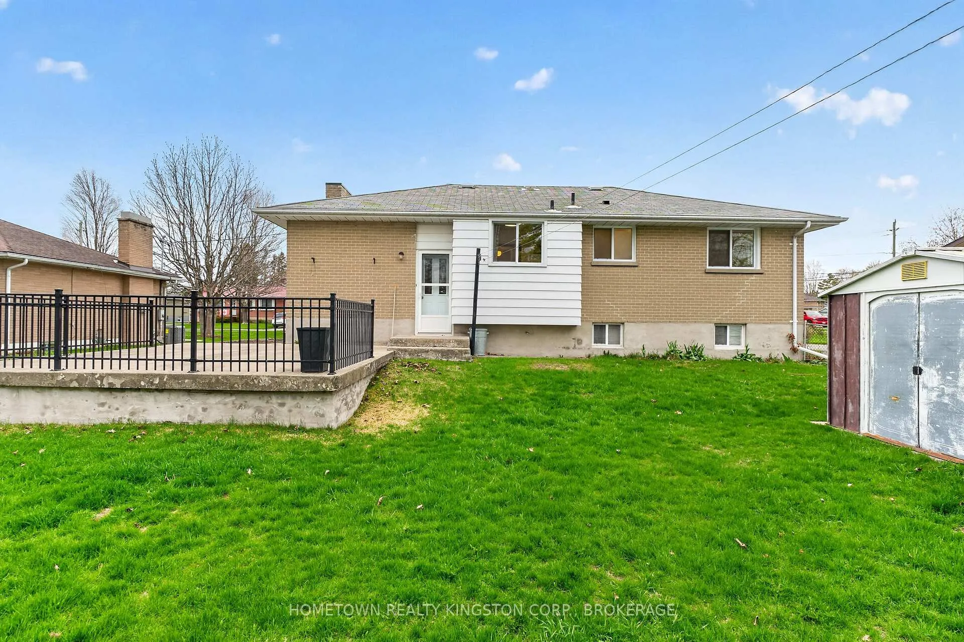 Photo 20 of 23 Fairfield Boulevard, Loyalist, Amherstview — HOMEH