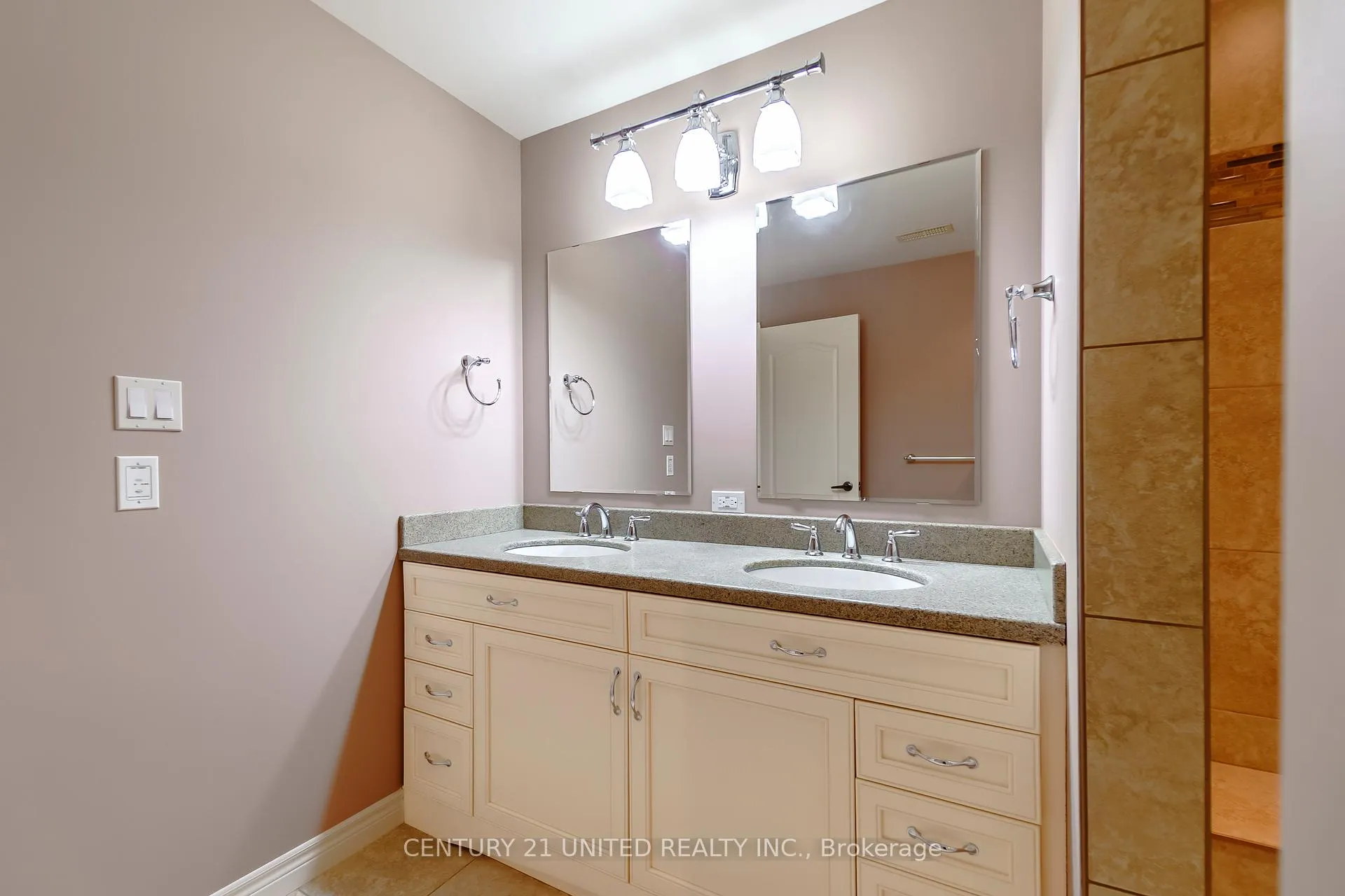 Photo 27 of Unit 14, 301 Carnegie Avenue, Peterborough, Northcrest Ward 5 — HOMEH