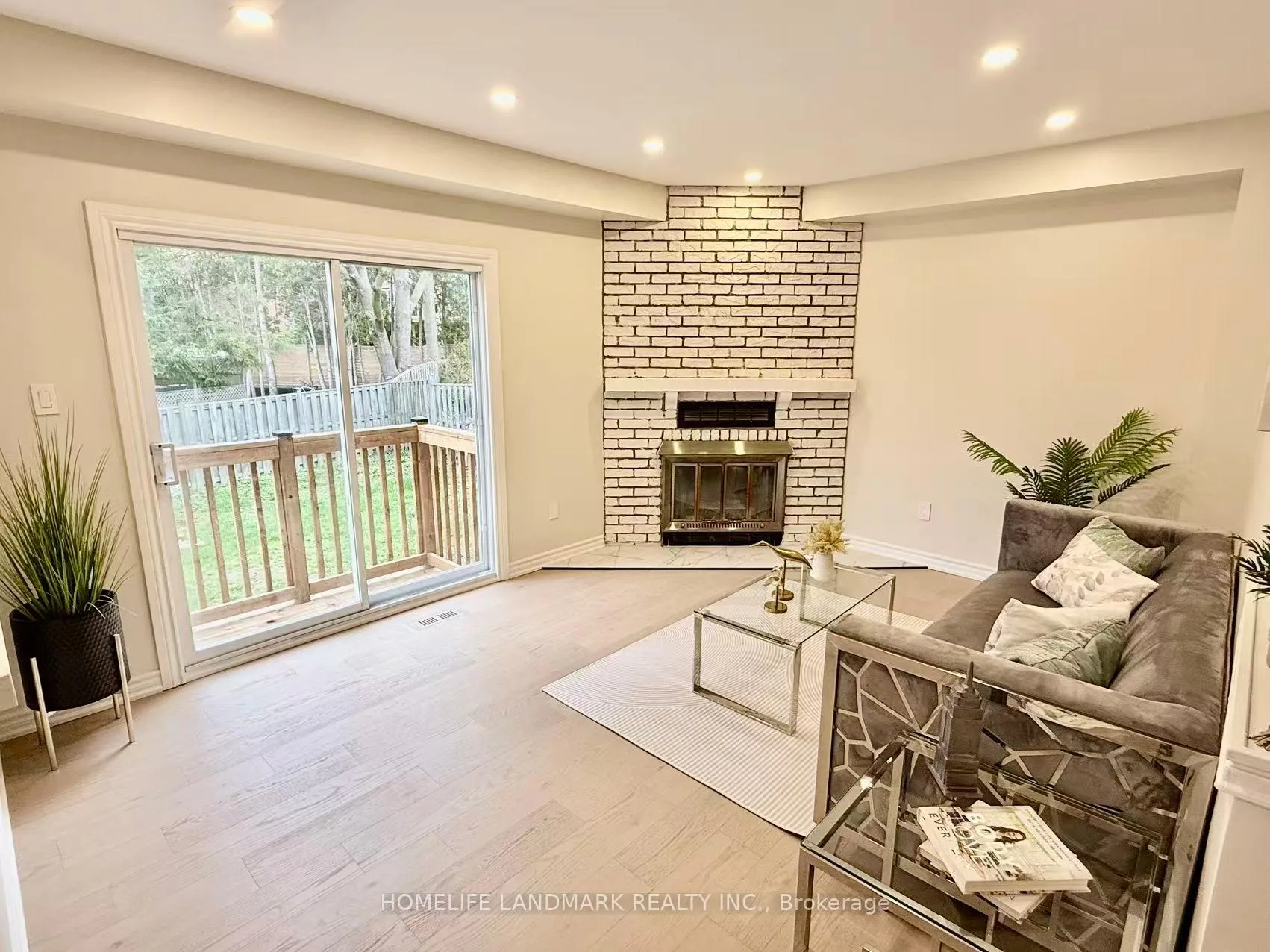 Photo 9 of 23 Coulton Court, Whitby, Blue Grass Meadows — HOMEH