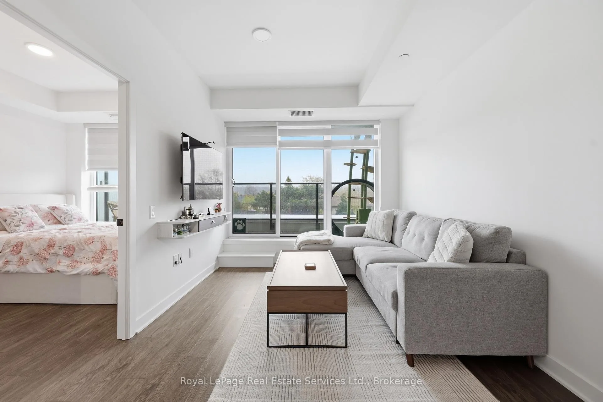 Photo 15 of Unit 202, 2782 Barton Street E, Hamilton, Riverdale — HOMEH