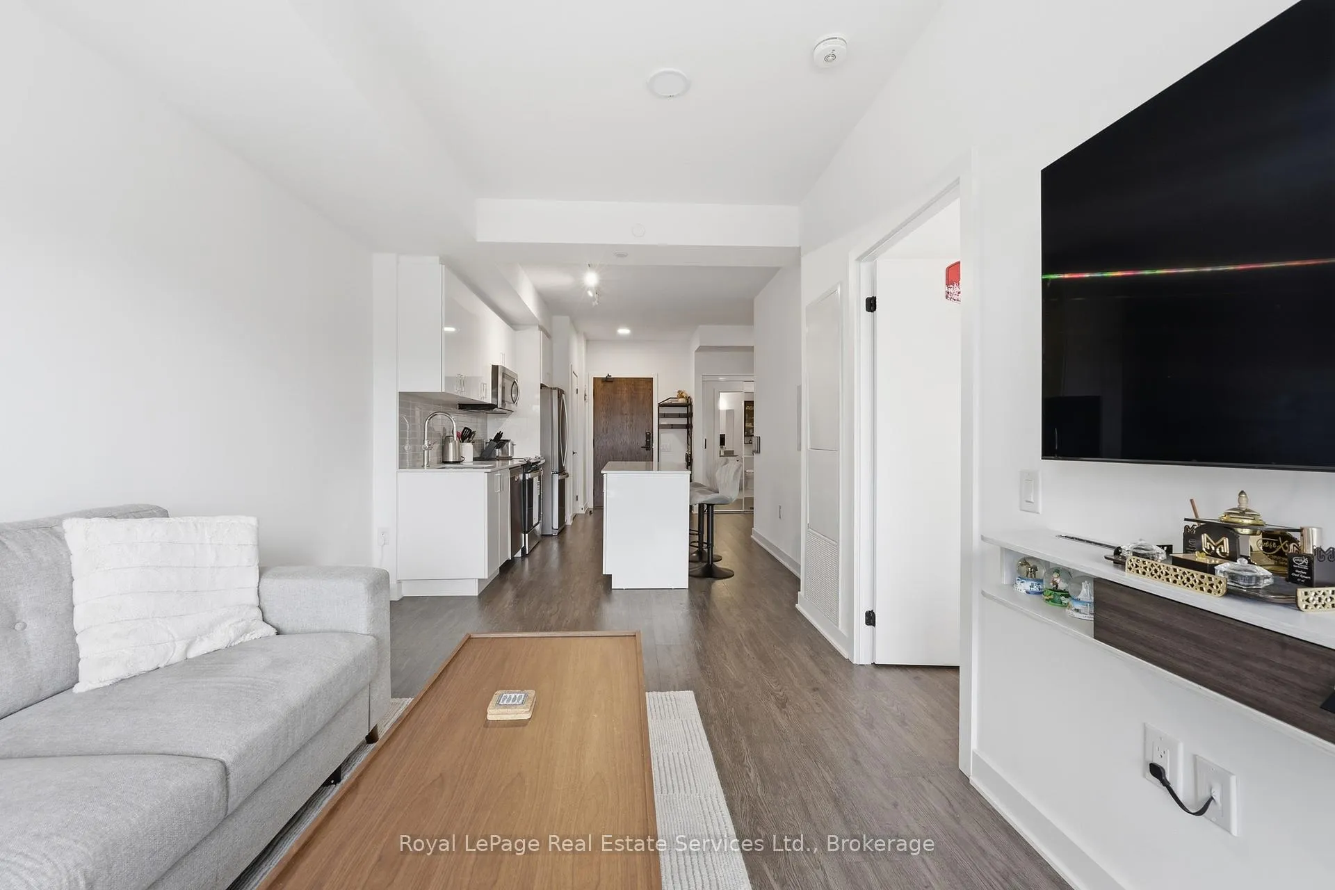 Photo 16 of Unit 202, 2782 Barton Street E, Hamilton, Riverdale — HOMEH
