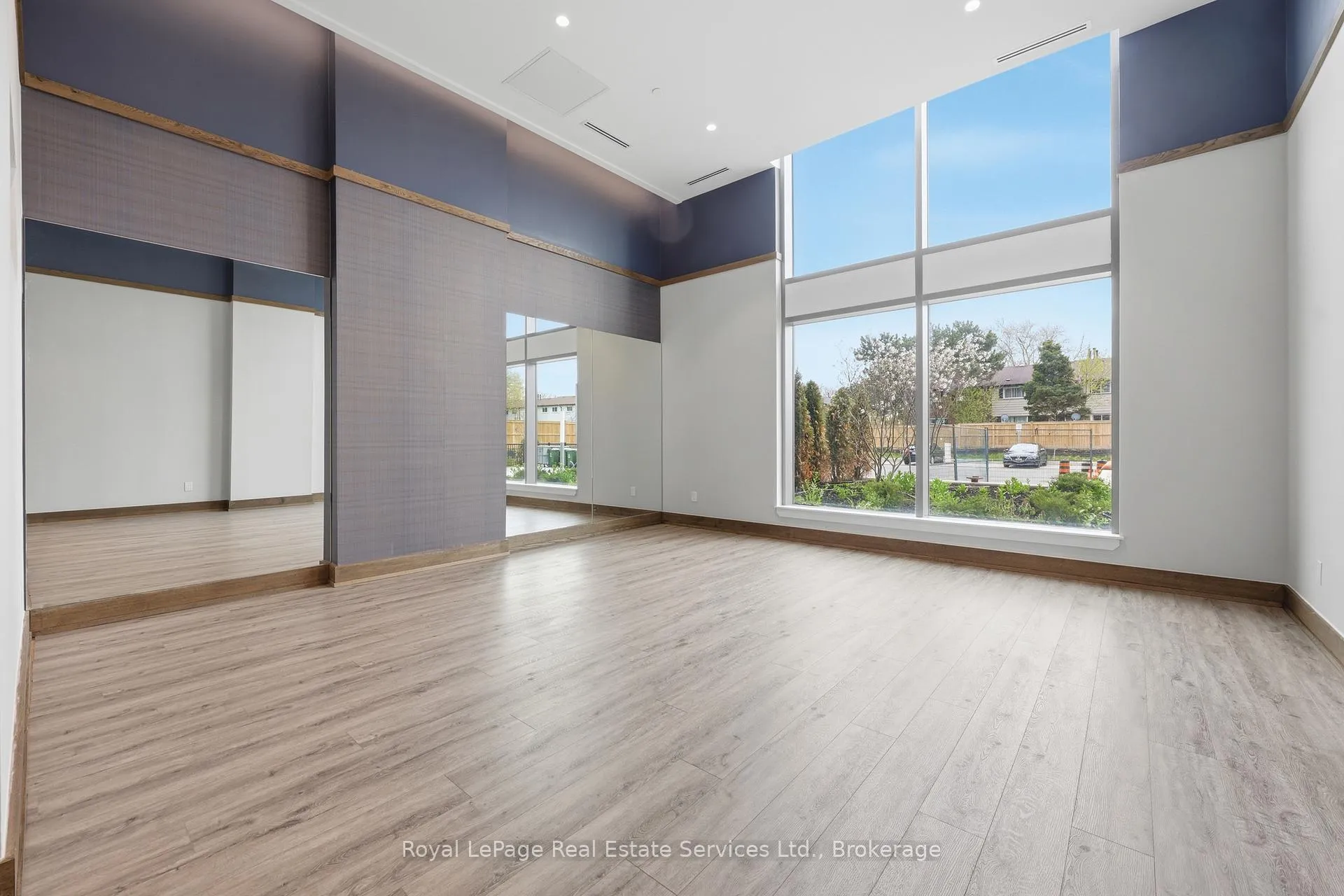 Photo 19 of Unit 202, 2782 Barton Street E, Hamilton, Riverdale — HOMEH