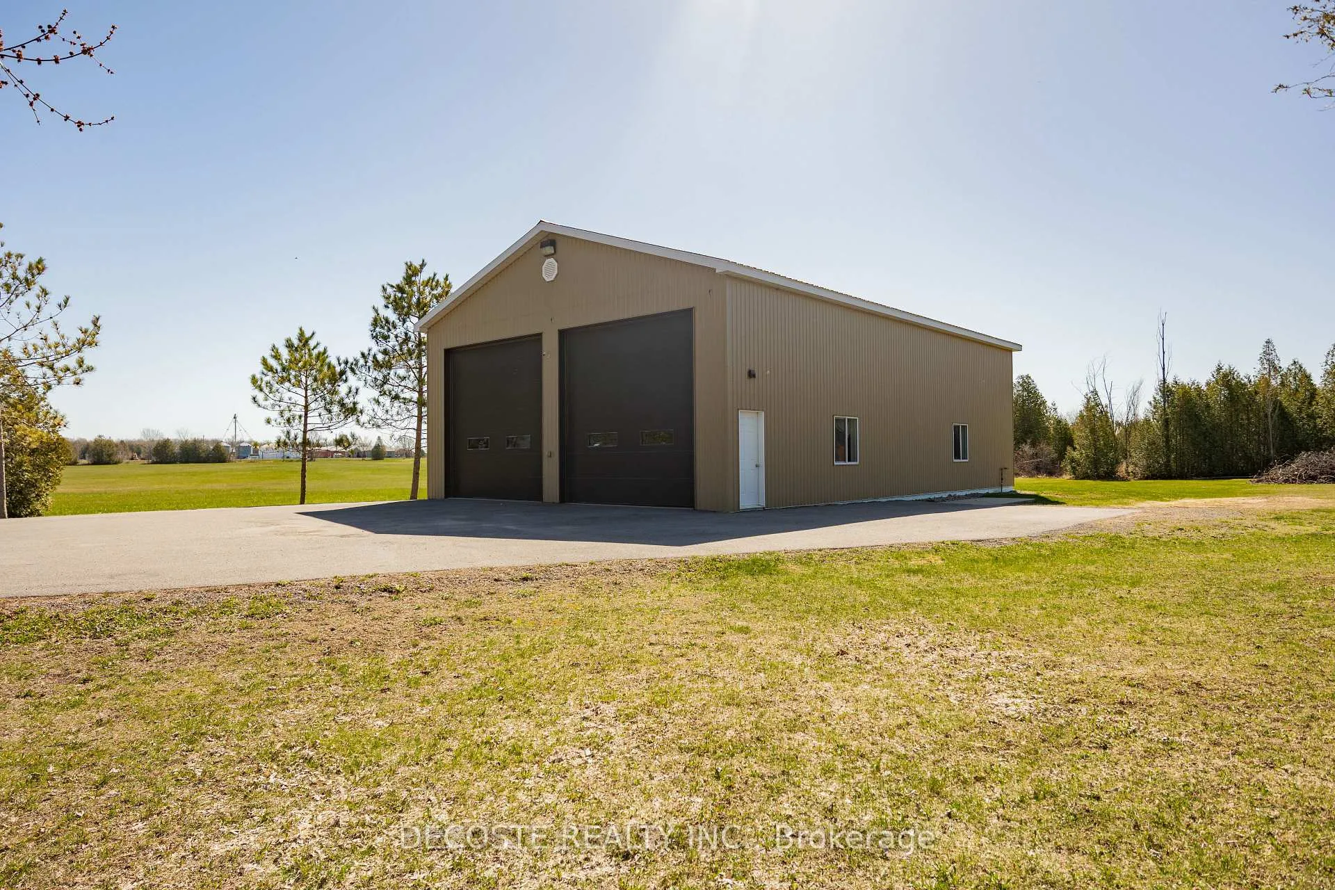 Photo 2 of 21410 County 10 Road, North Glengarry, North Glengarry (Lochiel) Twp — HOMEH