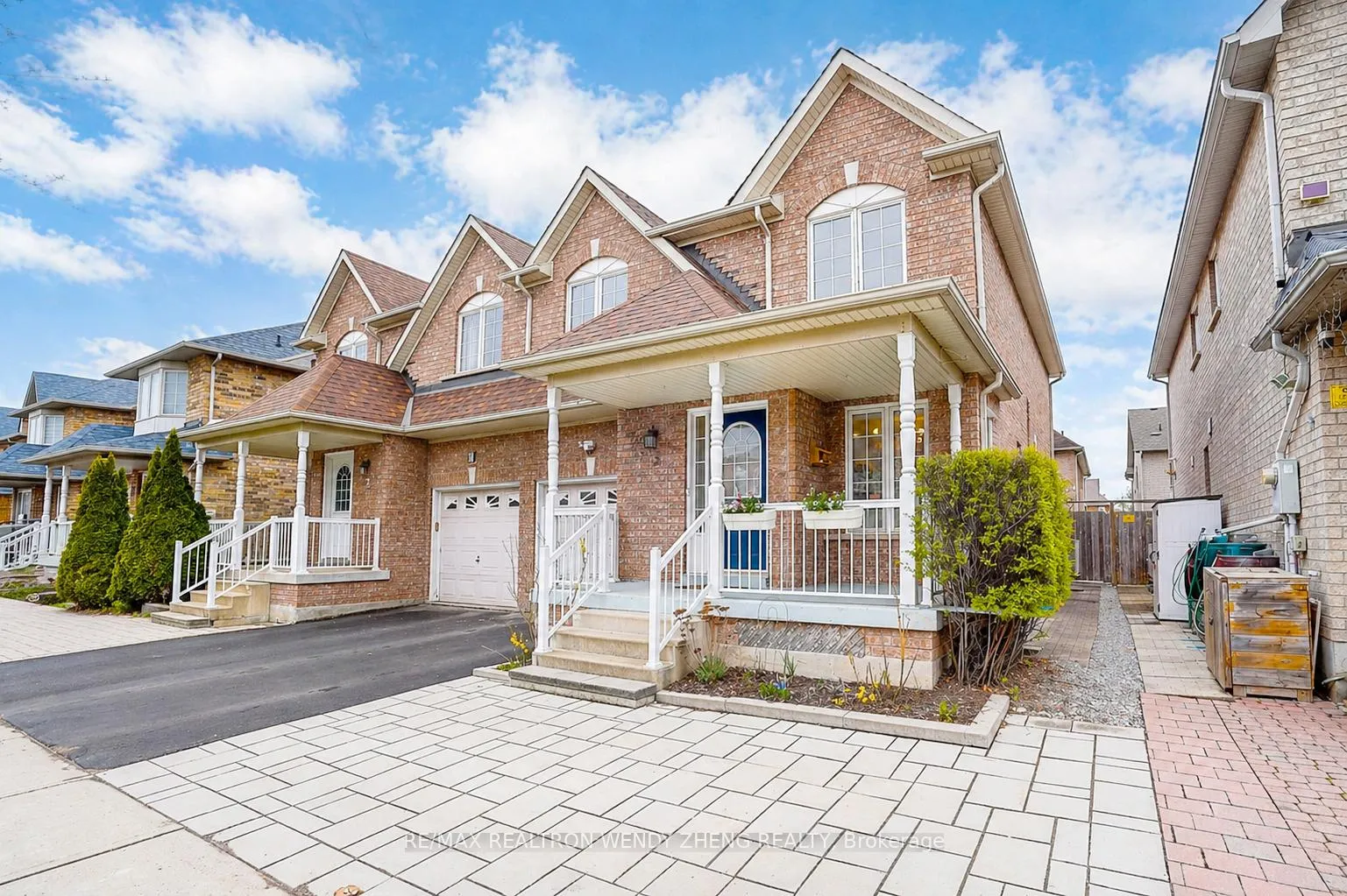 Photo 3 of 5 Vineland Street, Markham, Village Green-South Unionville — HOMEH