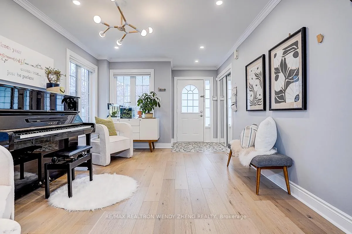 Photo 8 of 5 Vineland Street, Markham, Village Green-South Unionville — HOMEH