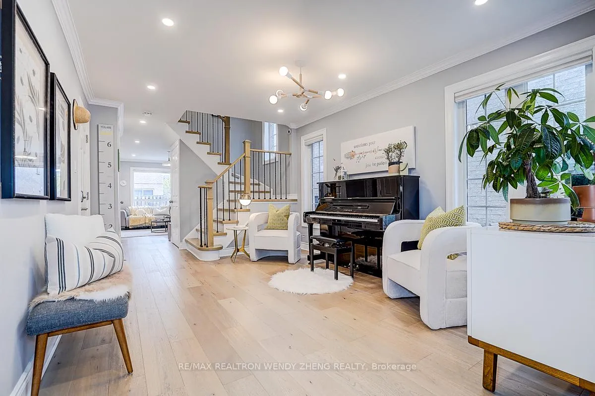 Photo 9 of 5 Vineland Street, Markham, Village Green-South Unionville — HOMEH