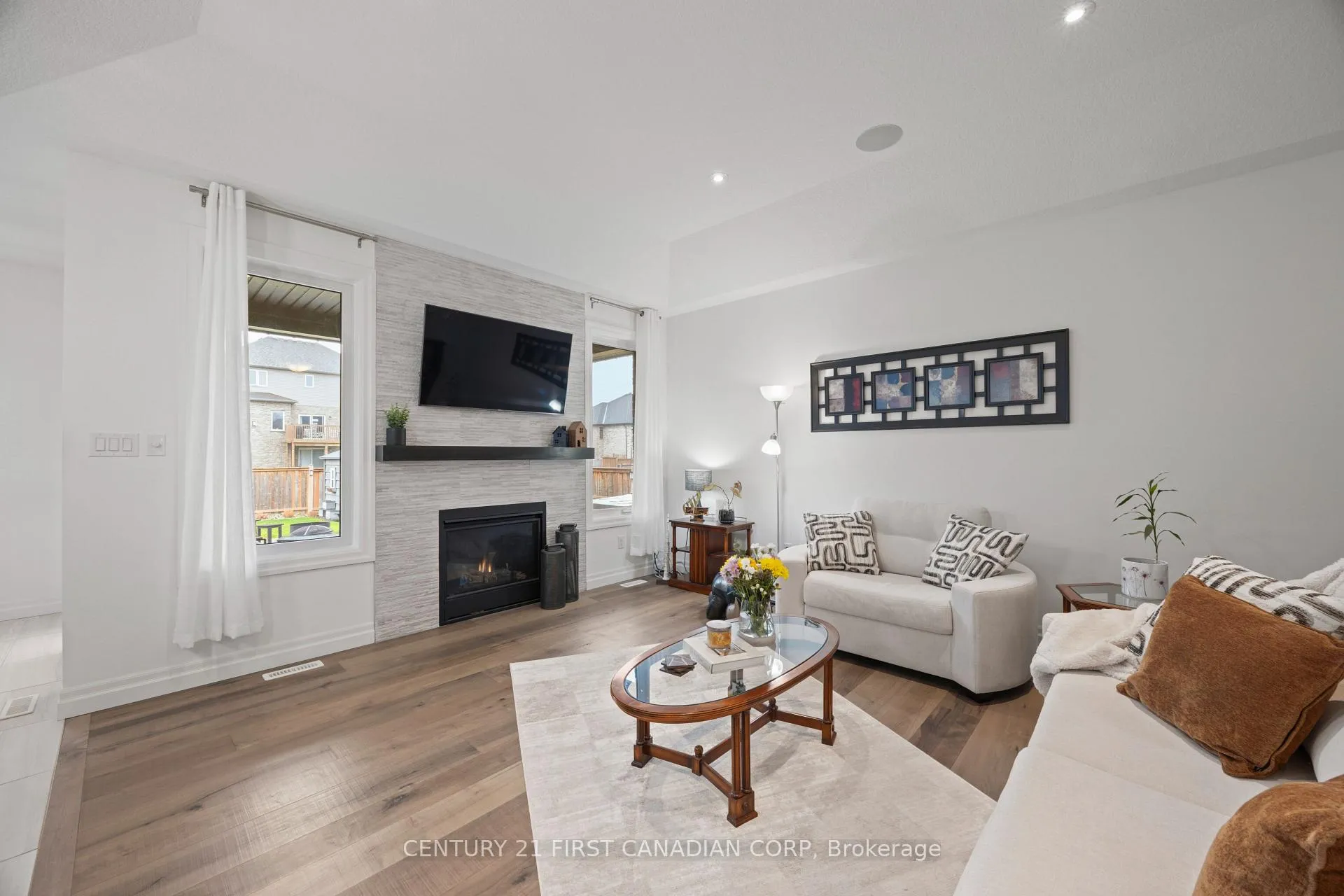 Photo 8 of 31 Violet Court, Middlesex Centre, Ilderton — HOMEH