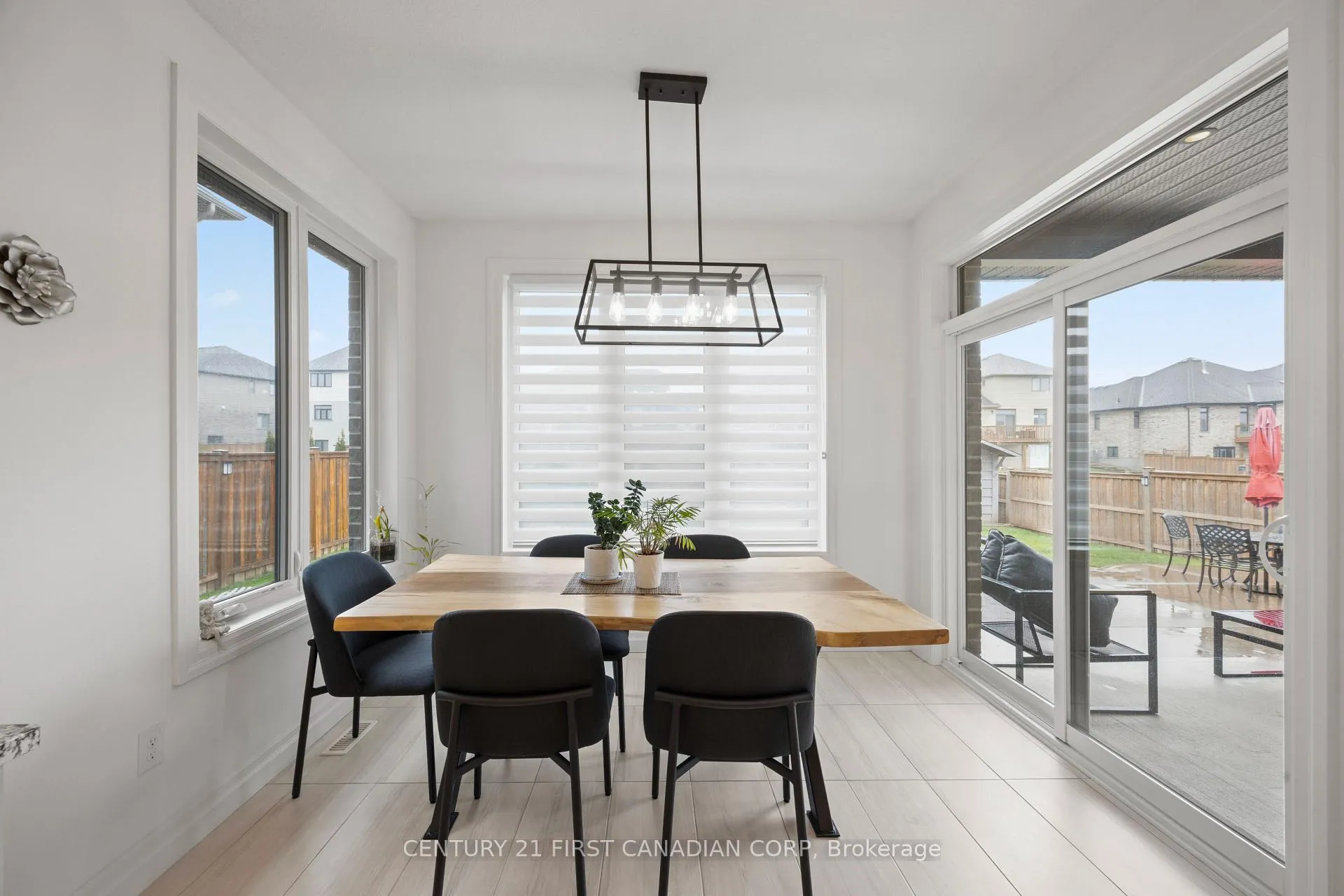 Photo 14 of 31 Violet Court, Middlesex Centre, Ilderton — HOMEH