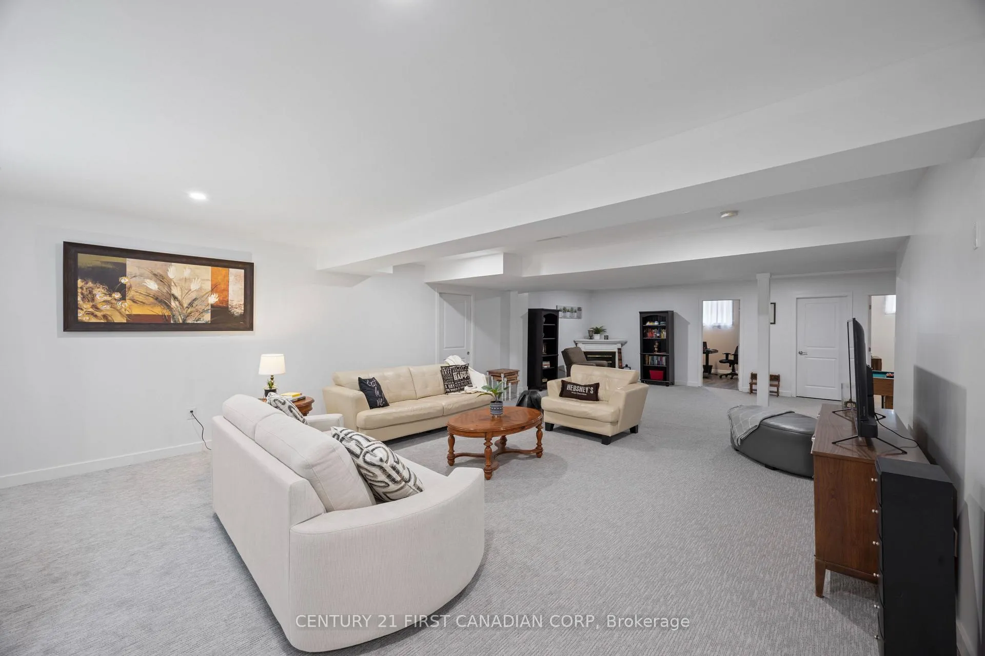 Photo 24 of 31 Violet Court, Middlesex Centre, Ilderton — HOMEH
