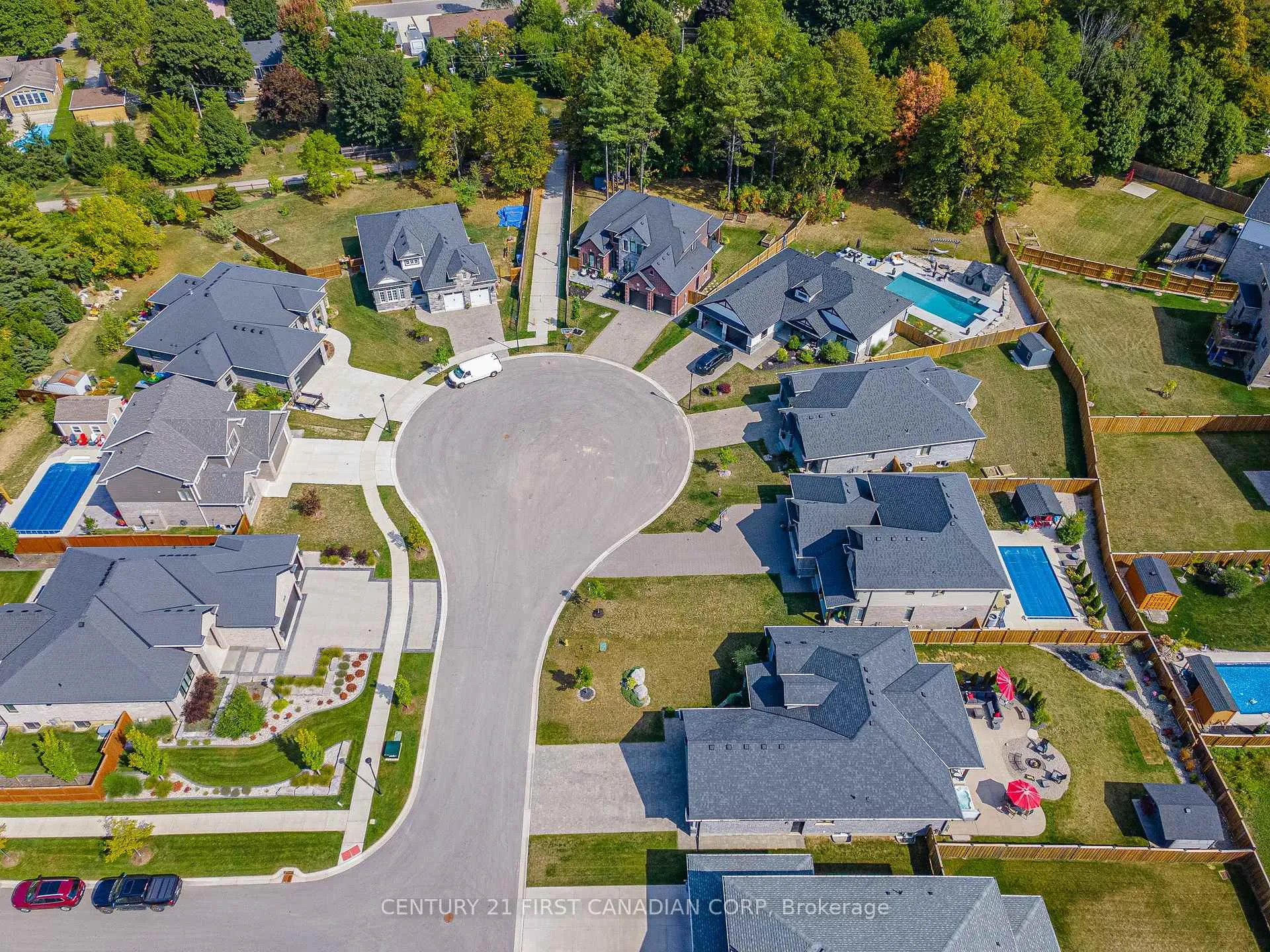 Photo 44 of 31 Violet Court, Middlesex Centre, Ilderton — HOMEH