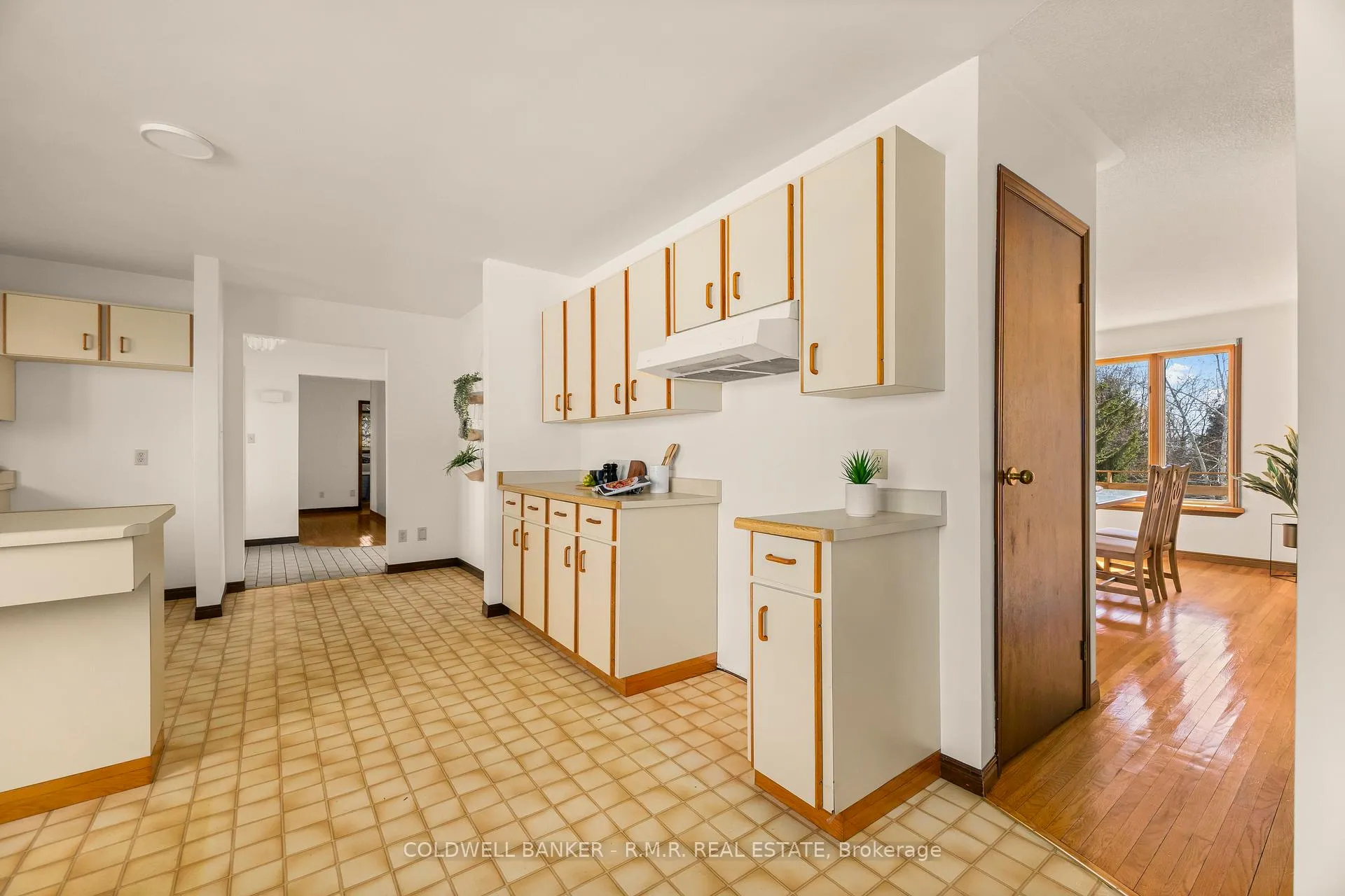 Photo 17 of 21 Skye Valley Drive, Hamilton Township, Rural Hamilton — HOMEH