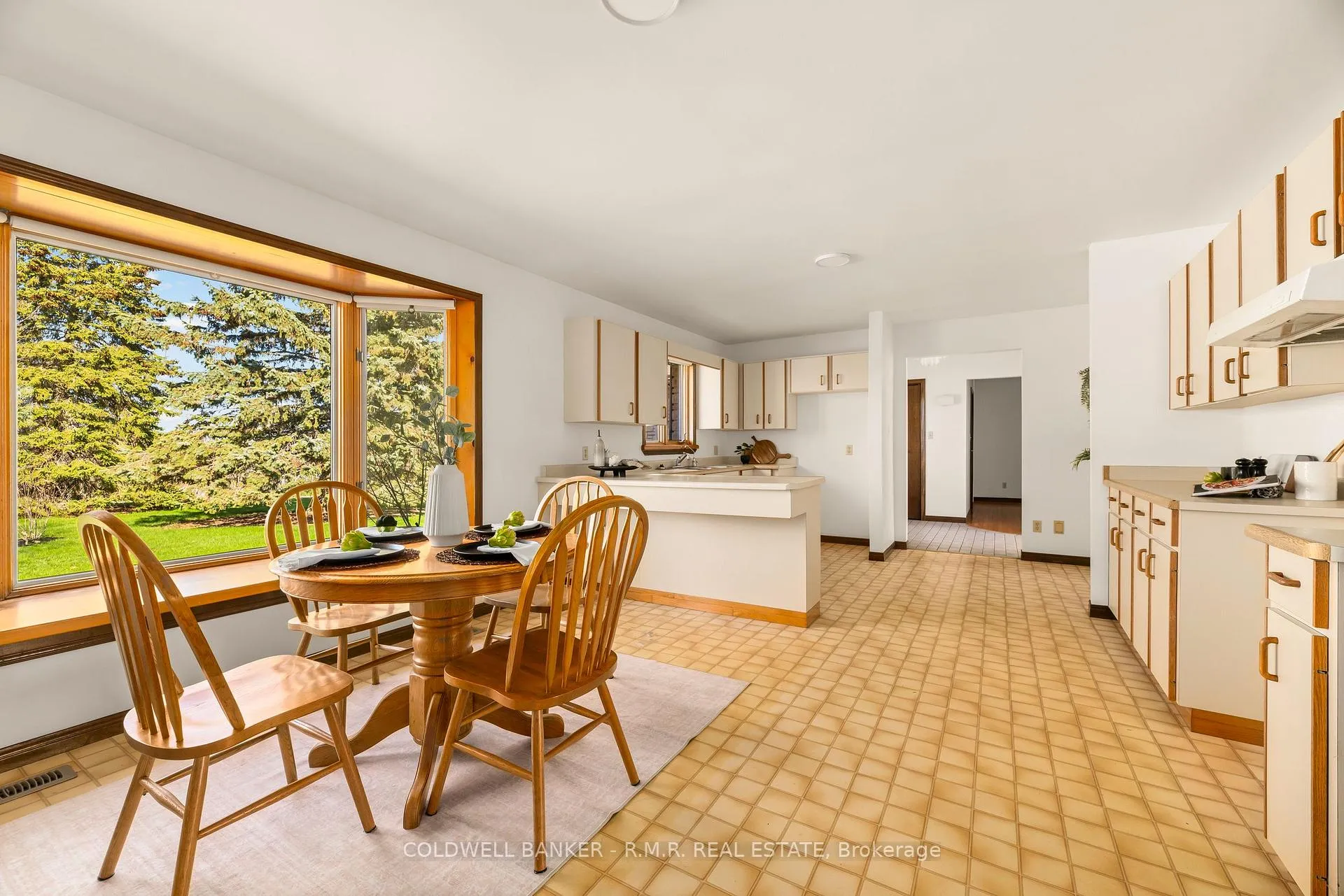Photo 22 of 21 Skye Valley Drive, Hamilton Township, Rural Hamilton — HOMEH