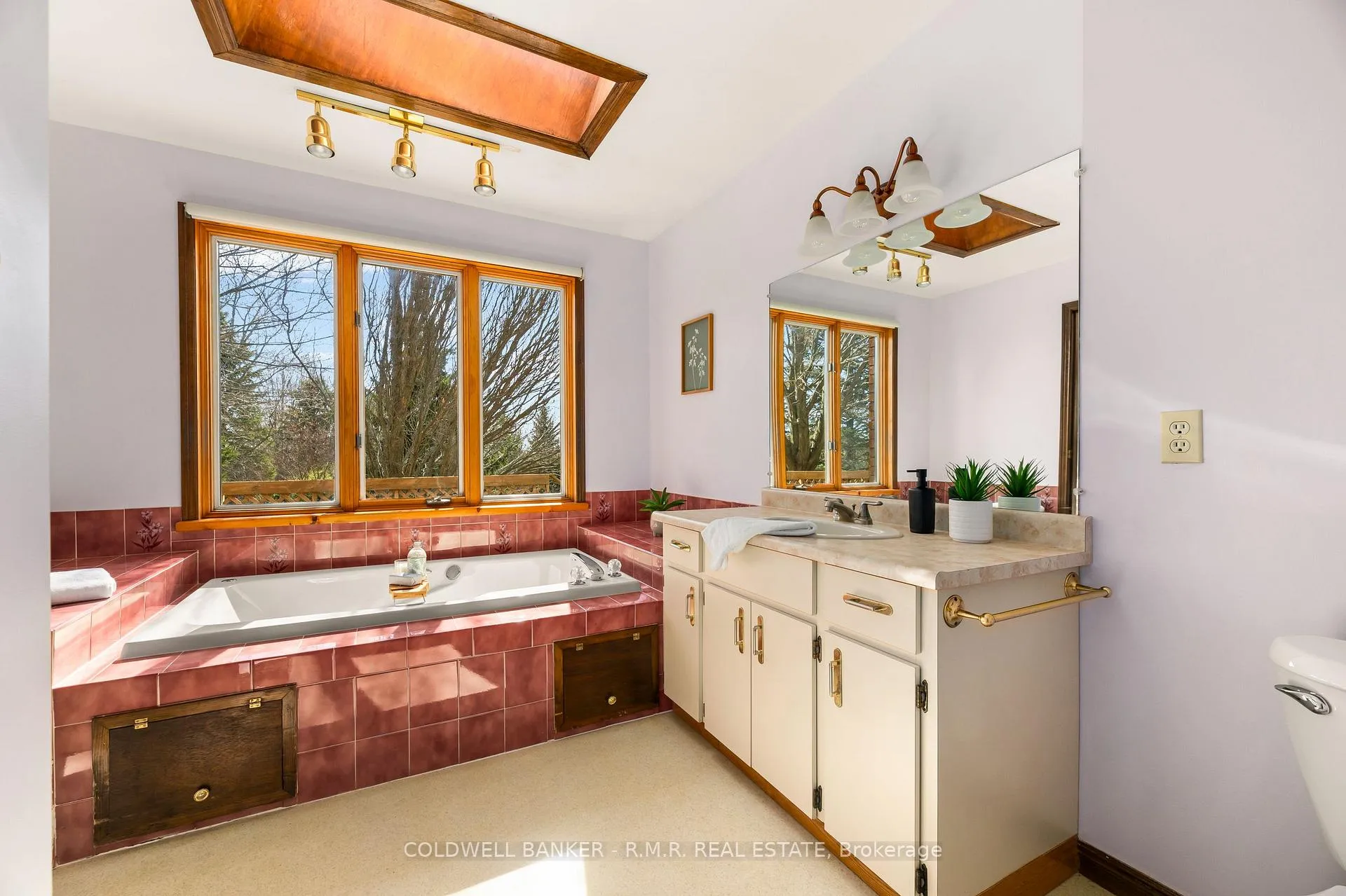 Photo 31 of 21 Skye Valley Drive, Hamilton Township, Rural Hamilton — HOMEH