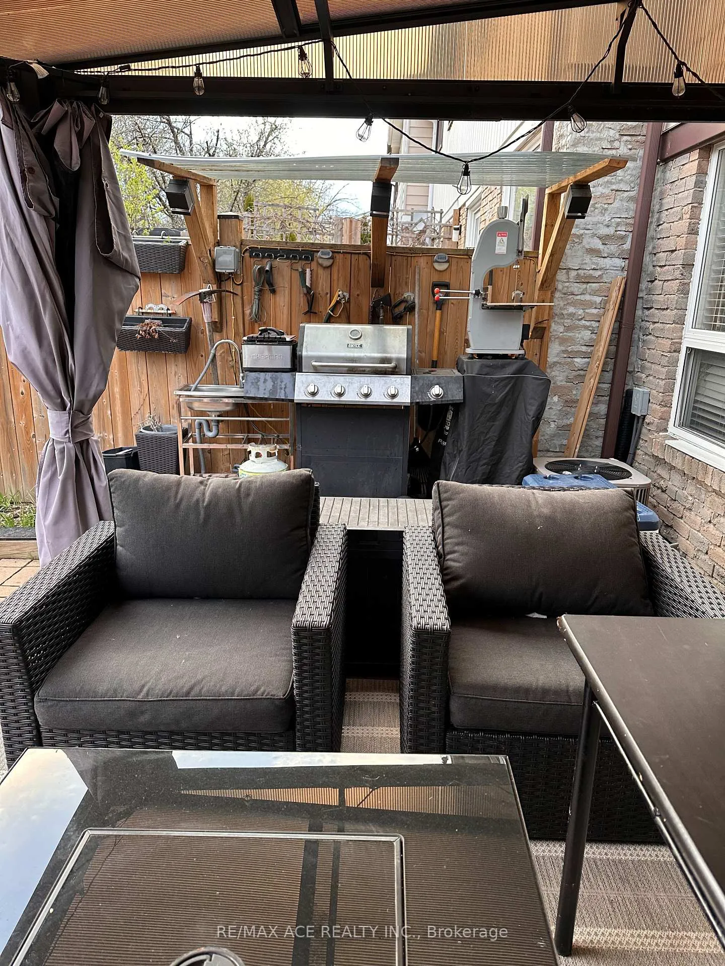 Photo 2 of 247 Royal Salisbury Way, Brampton, Madoc — HOMEH